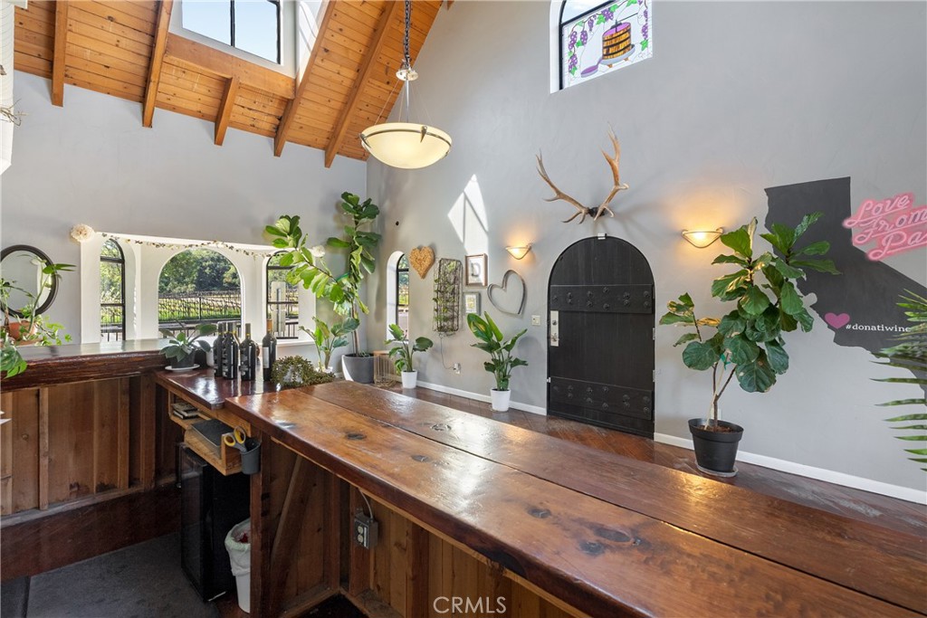 2720 Oak View