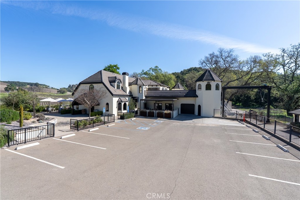 2720 Oak View