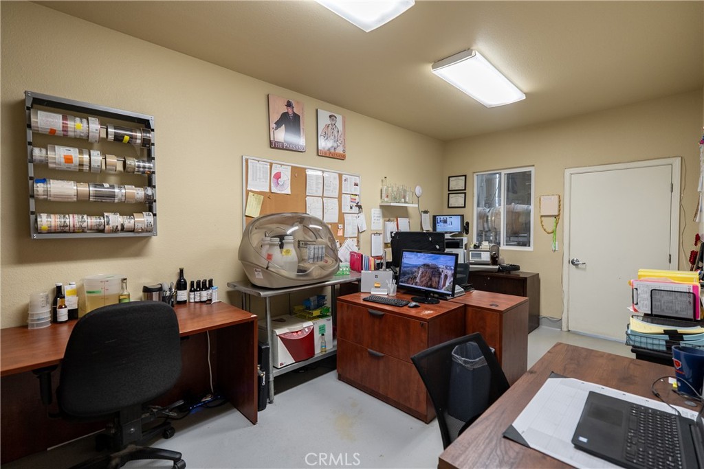 2720 Oak View