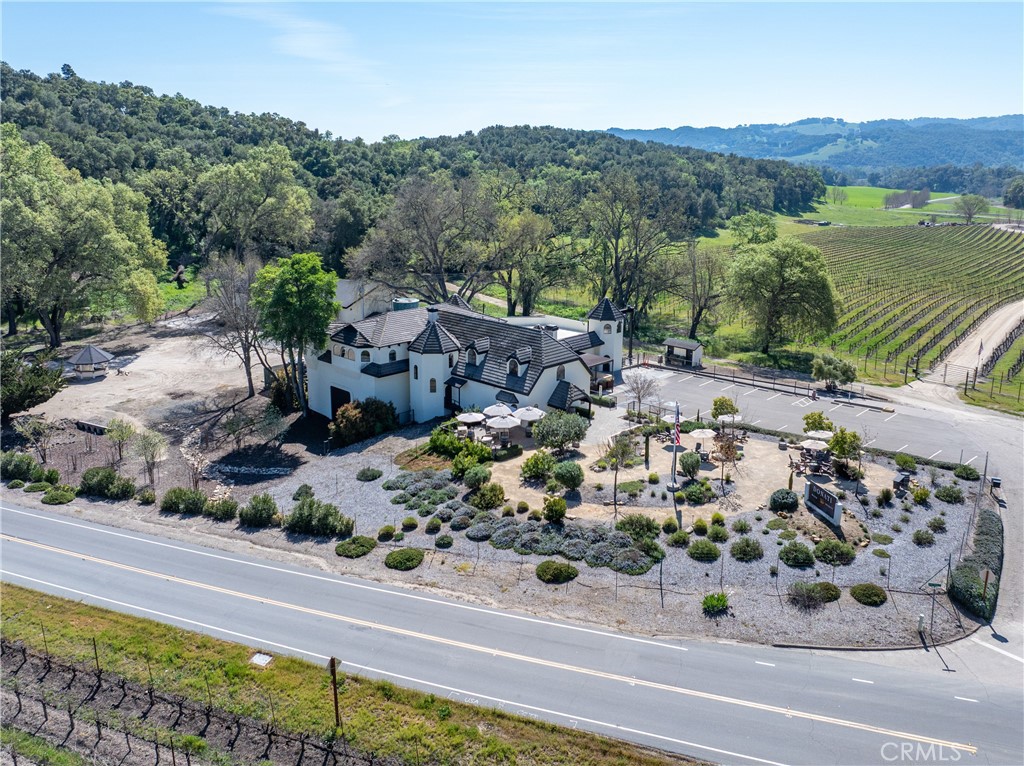 2720 Oak View