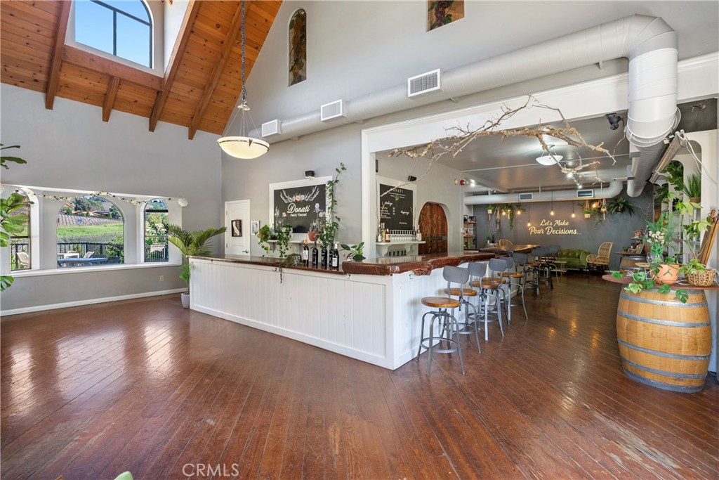 2720 Oak View