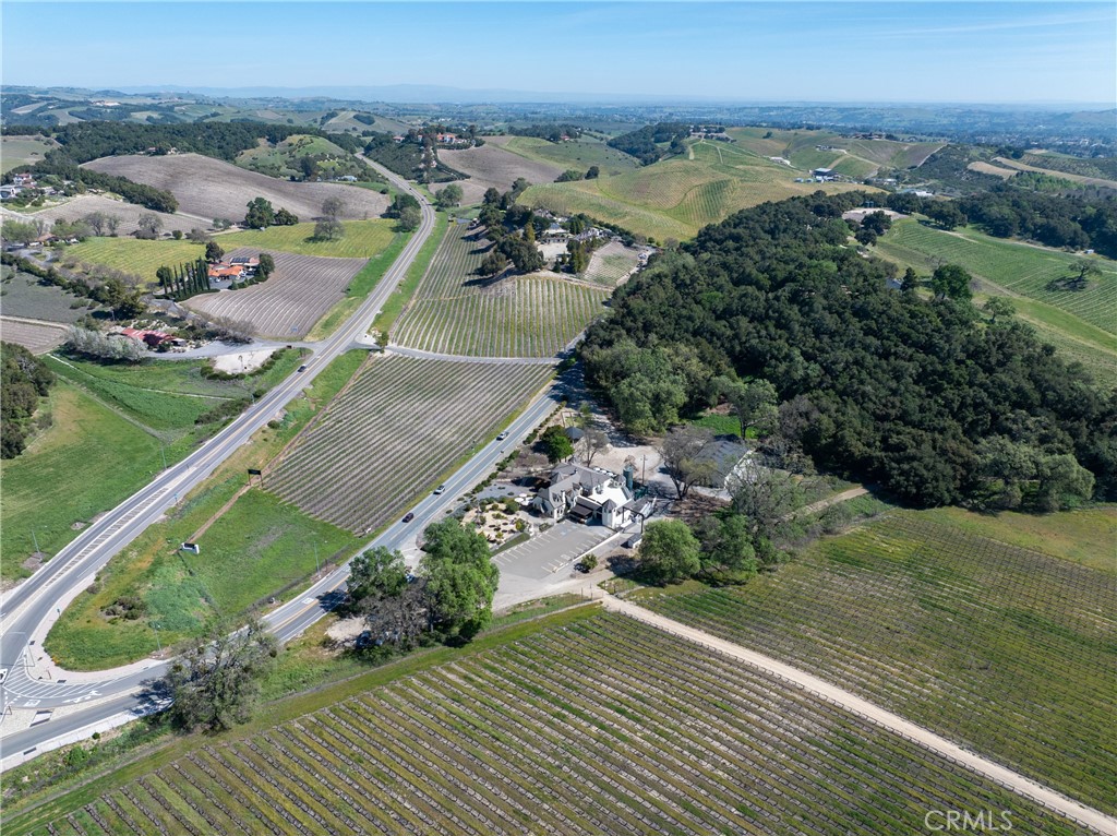 2720 Oak View