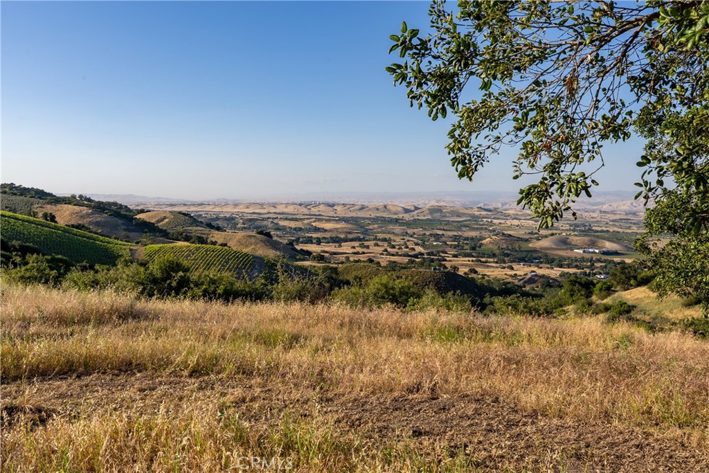 2762 Adelaida Road