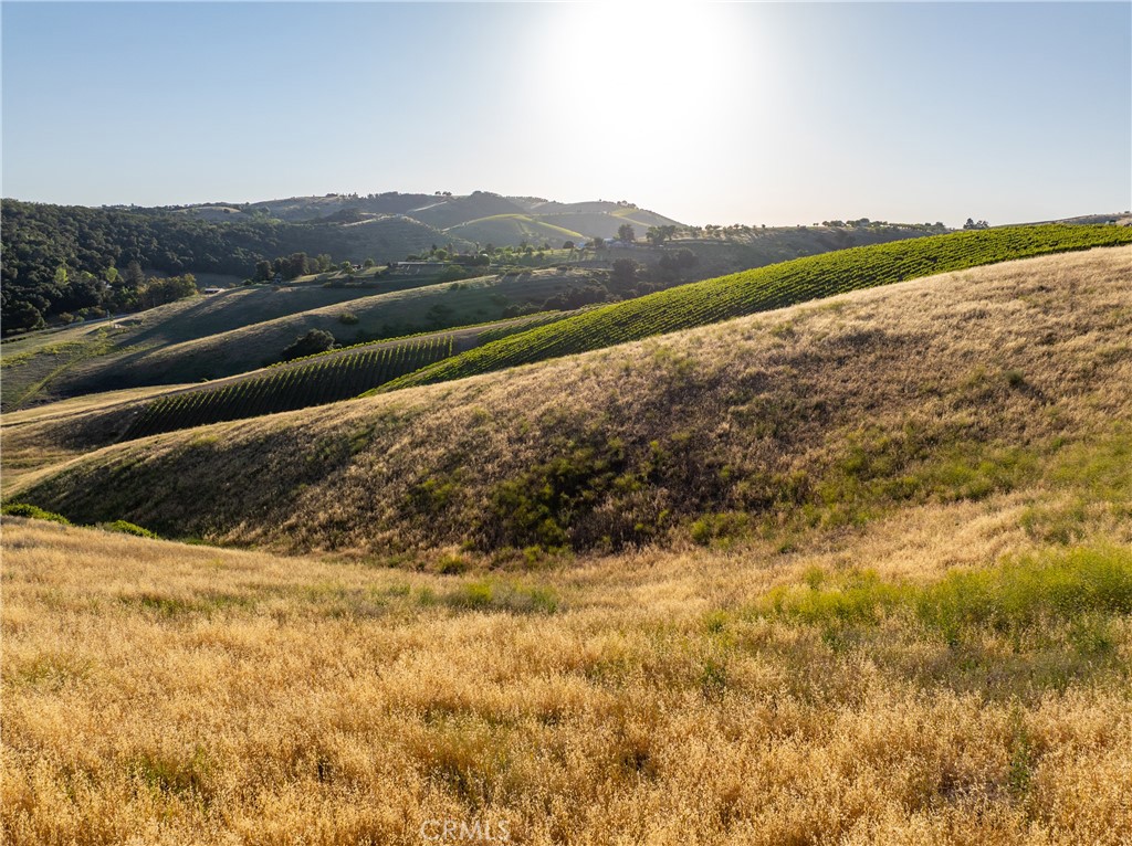 2762 Adelaida Road