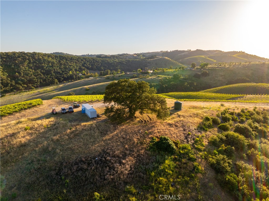 2762 Adelaida Road