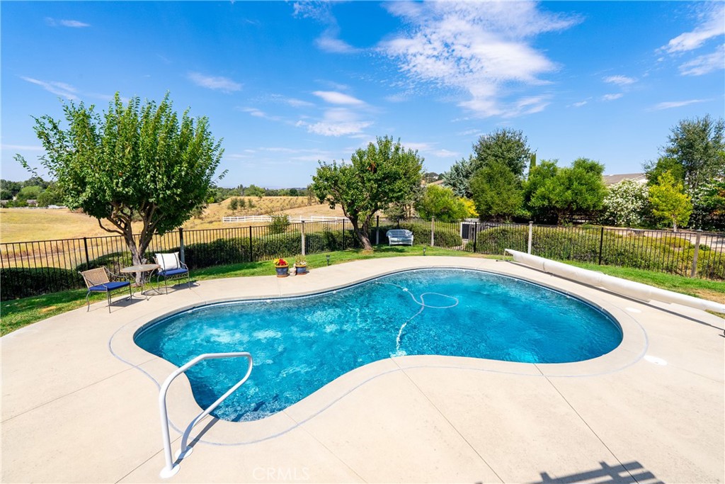915 Santa Rita