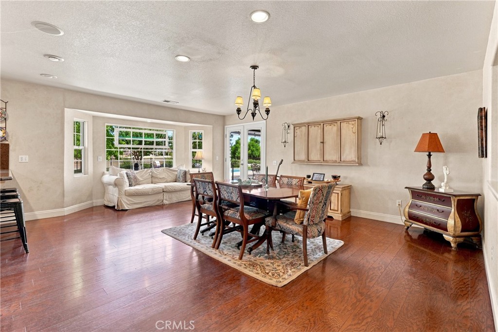 915 Santa Rita