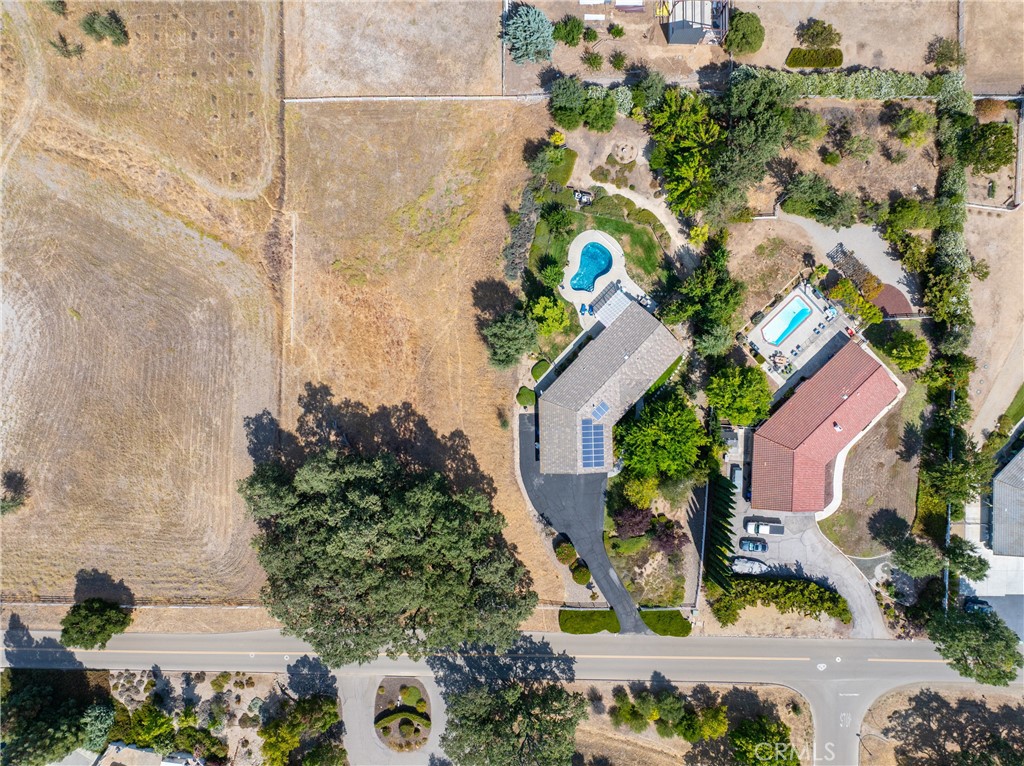 915 Santa Rita