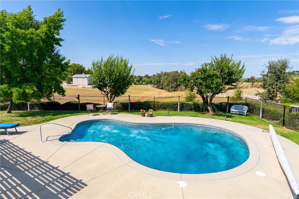 915 Santa Rita