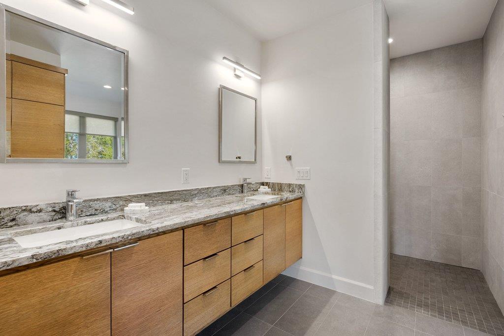 405 Spicewood Trails DR