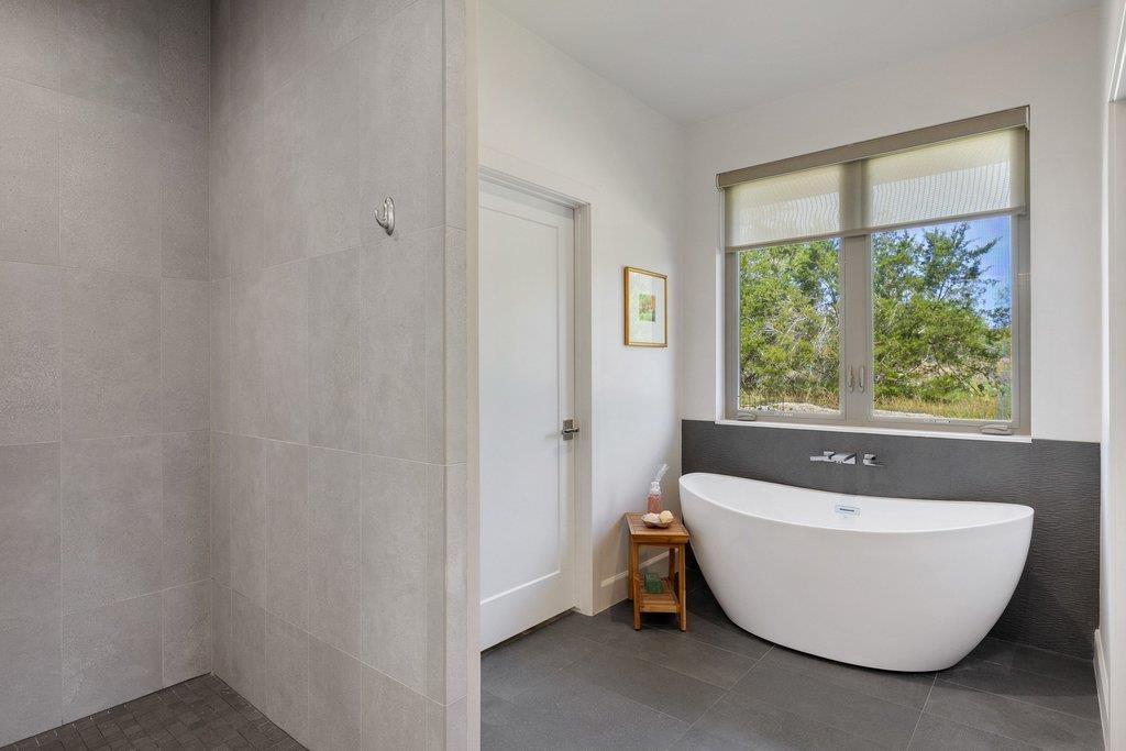 405 Spicewood Trails DR