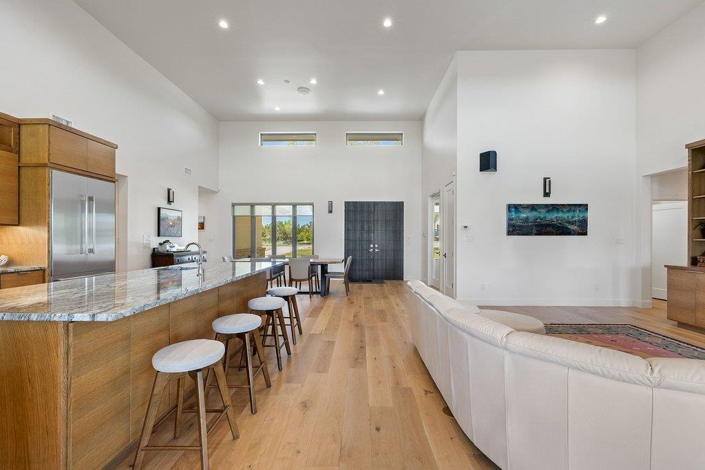 405 Spicewood Trails DR