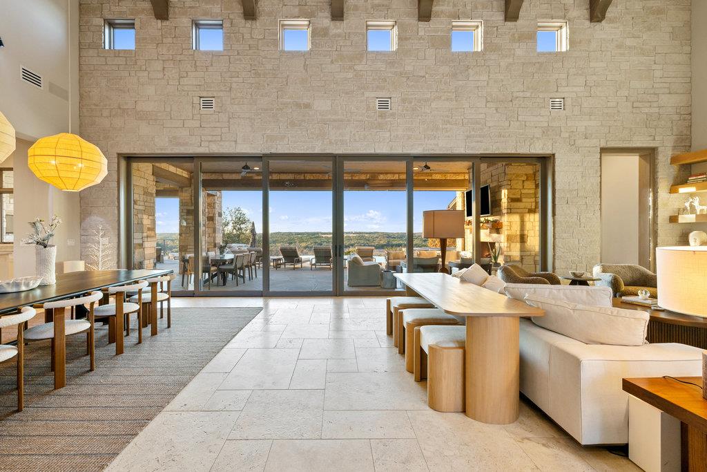 3550 Bell Springs DR