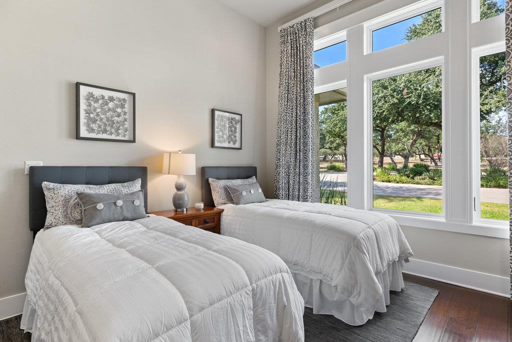 18601 Madrone Vista DR