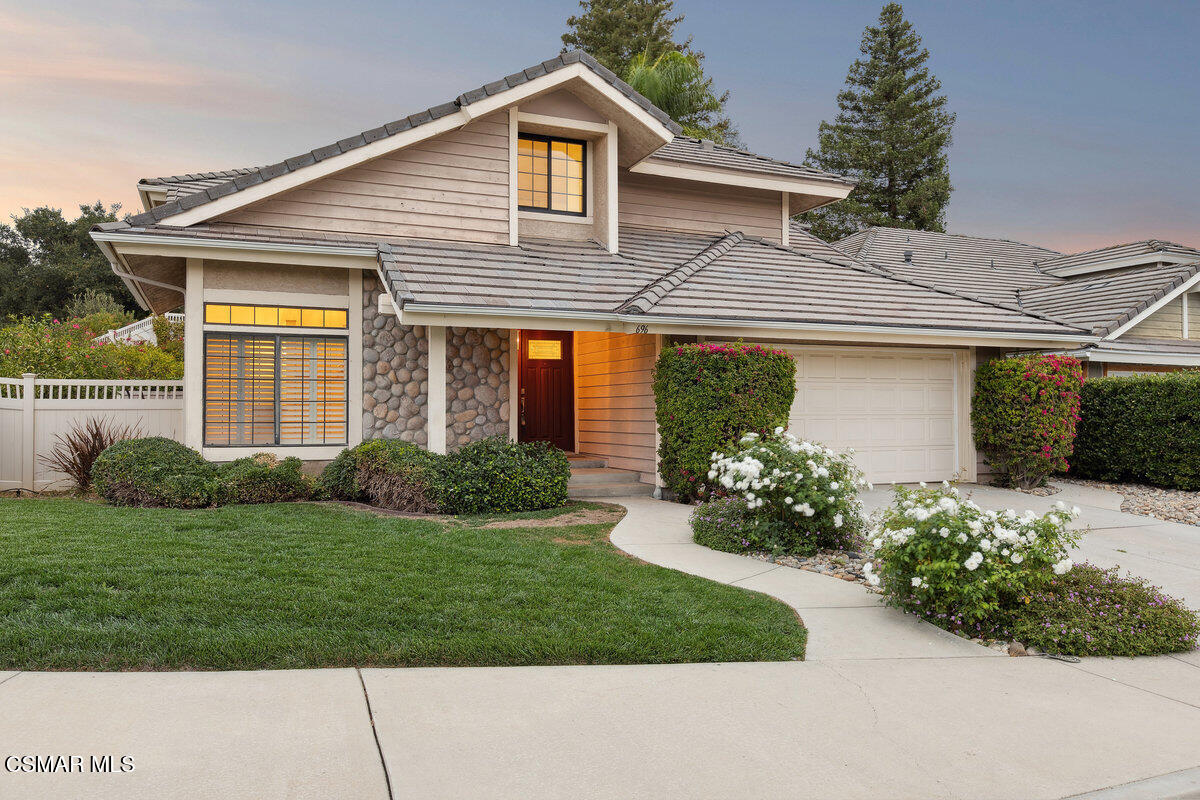 696 Oak Point Drive