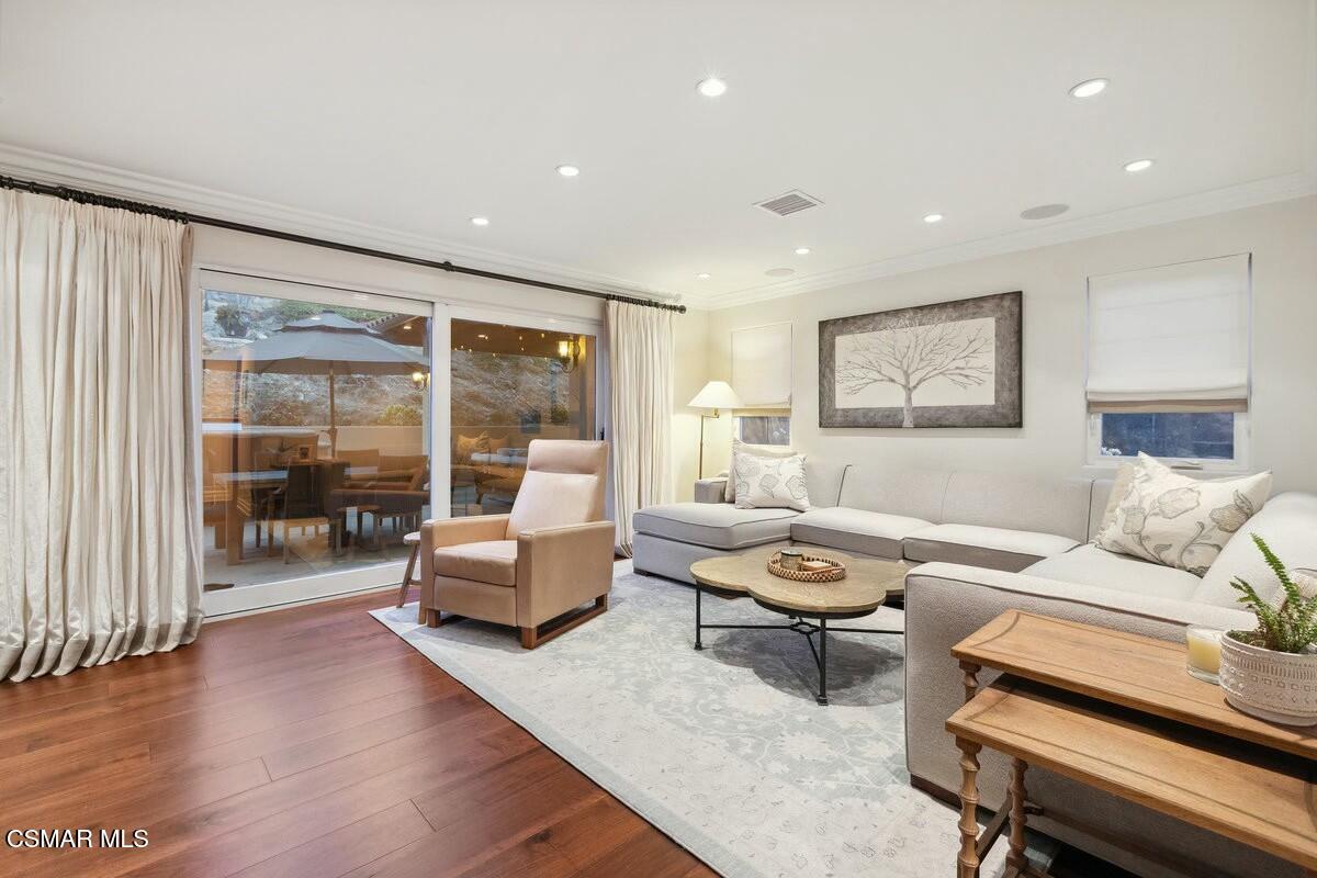 1671 Strandway Court