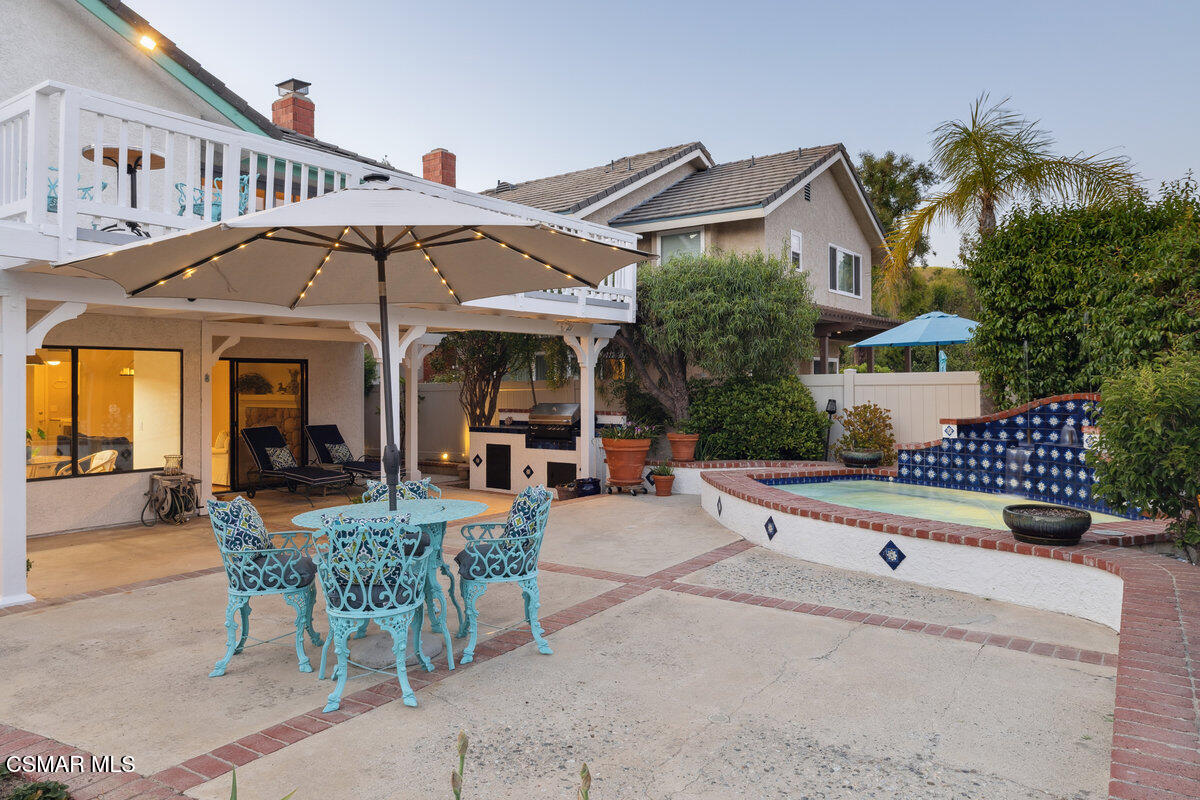 6690 Oak Springs Drive