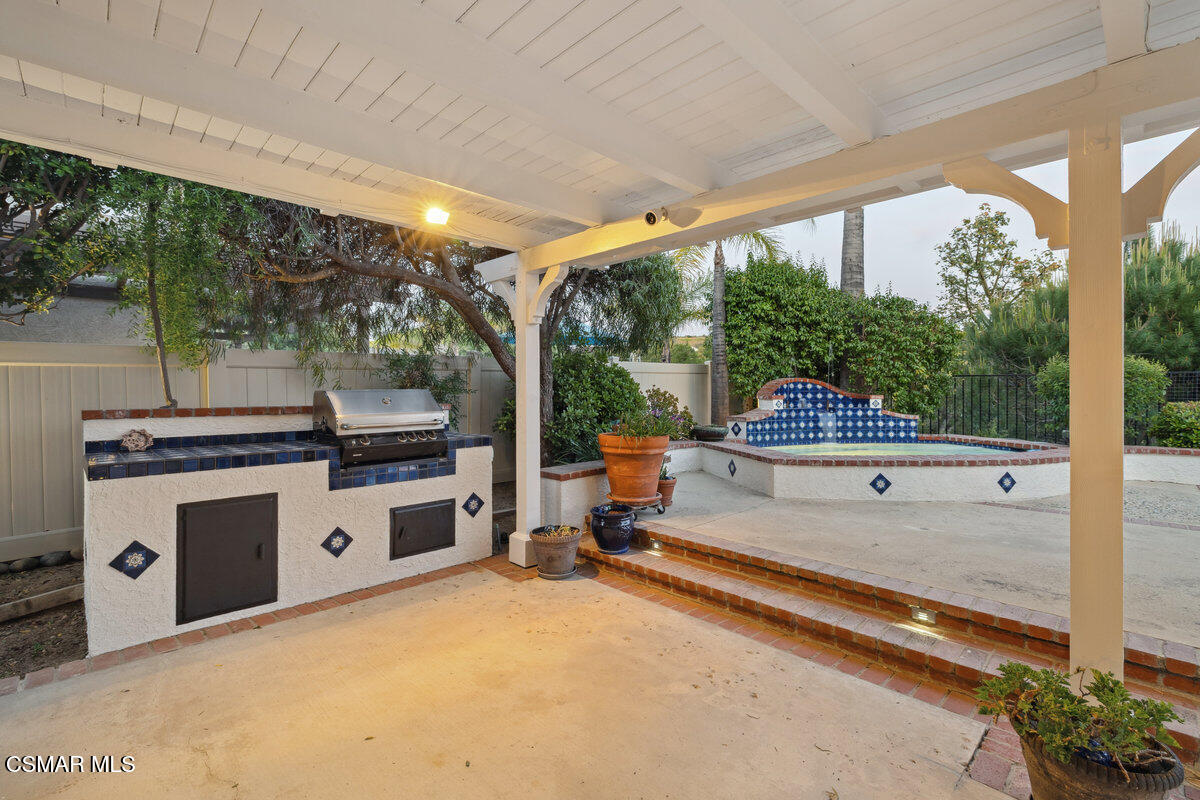6690 Oak Springs Drive