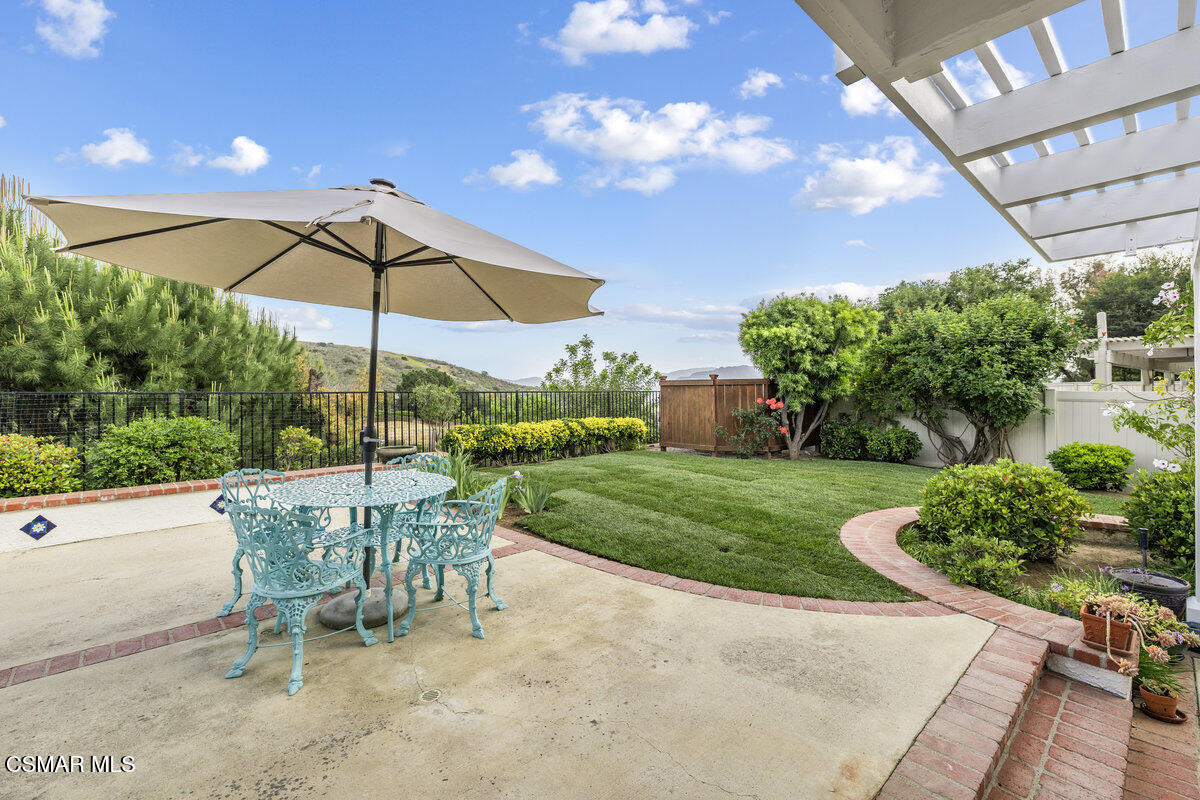 6690 Oak Springs Drive