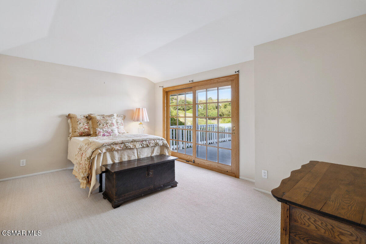 6690 Oak Springs Drive