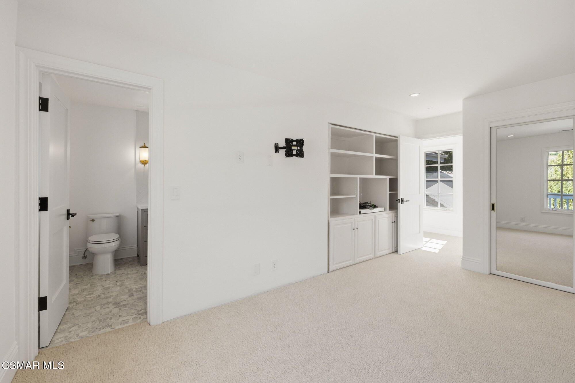 1532 Aldercreek Place