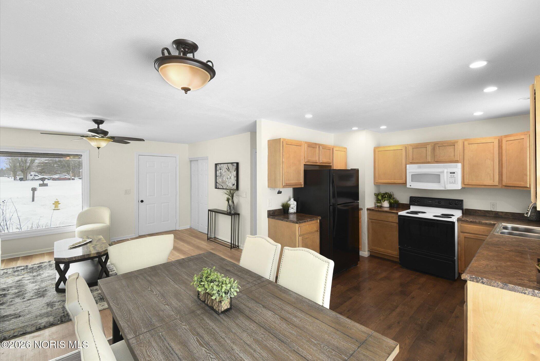 28262 Brookside Lane