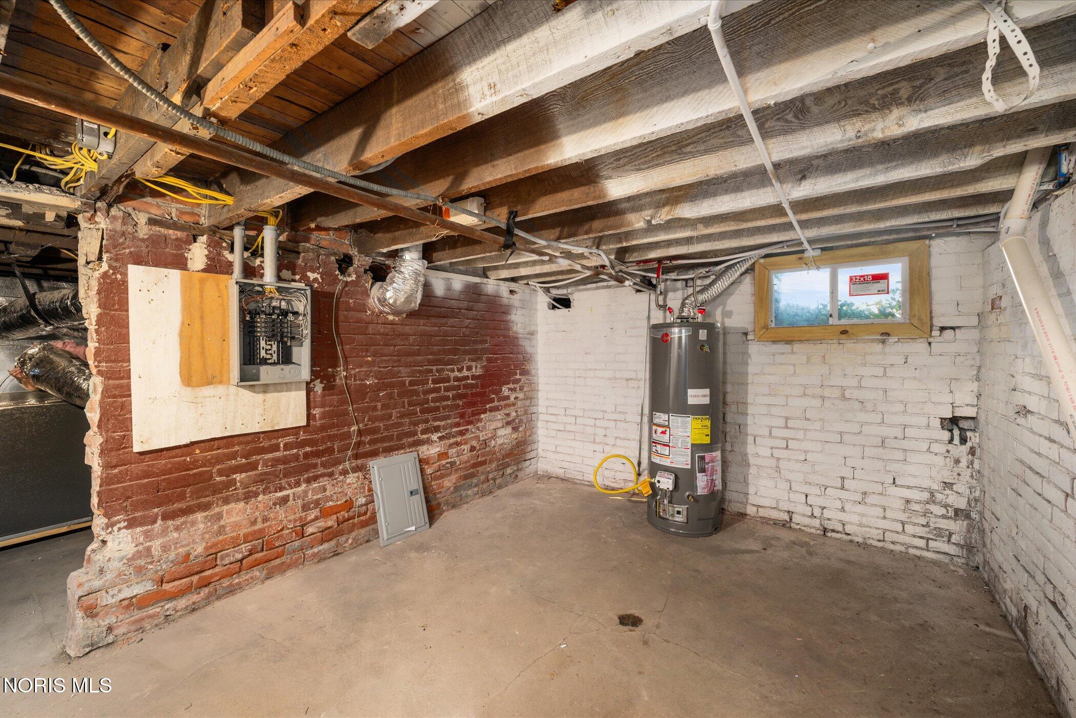 1222 Lincoln Avenue