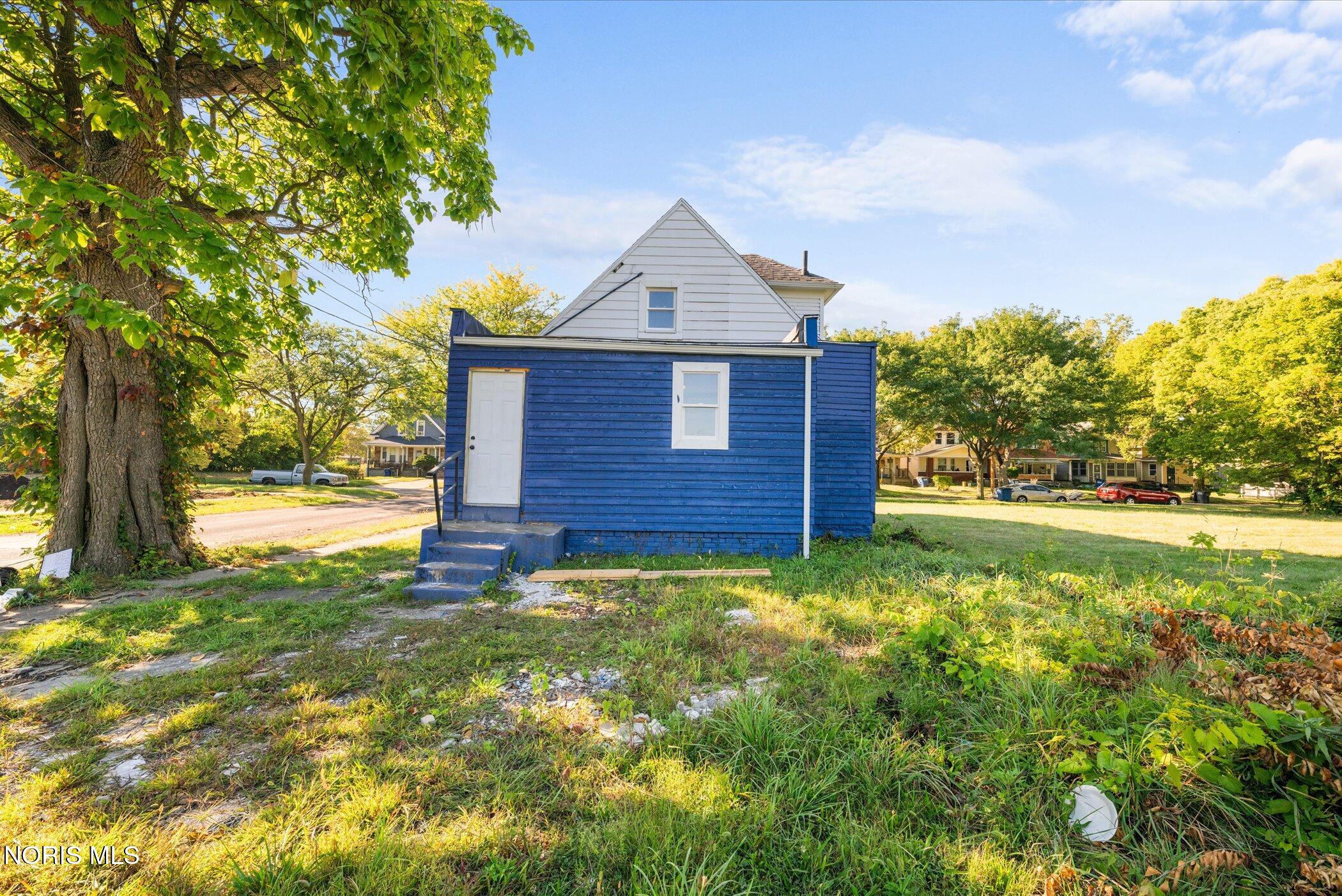 1222 Lincoln Avenue