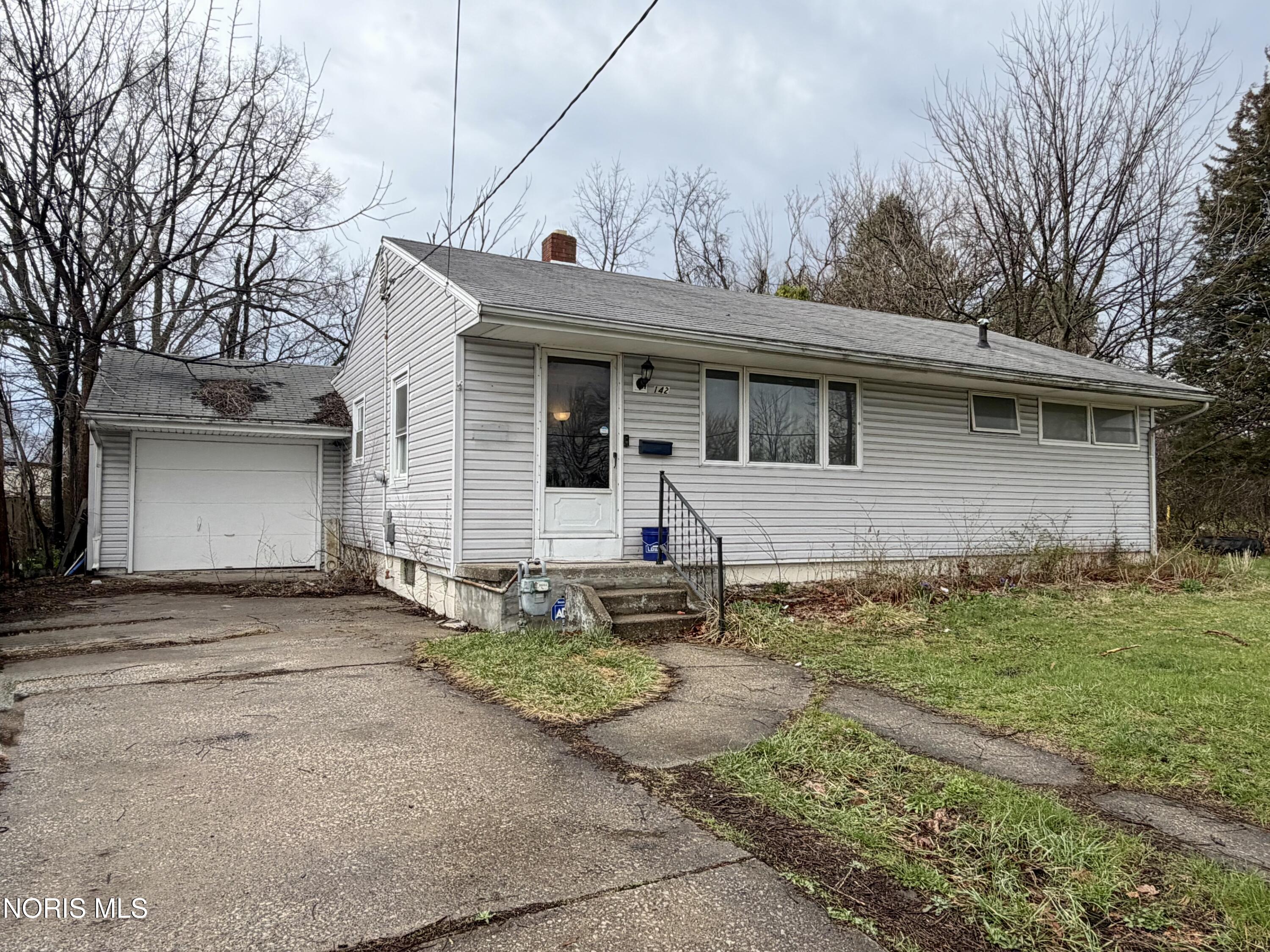 142 Van Buren Avenue
