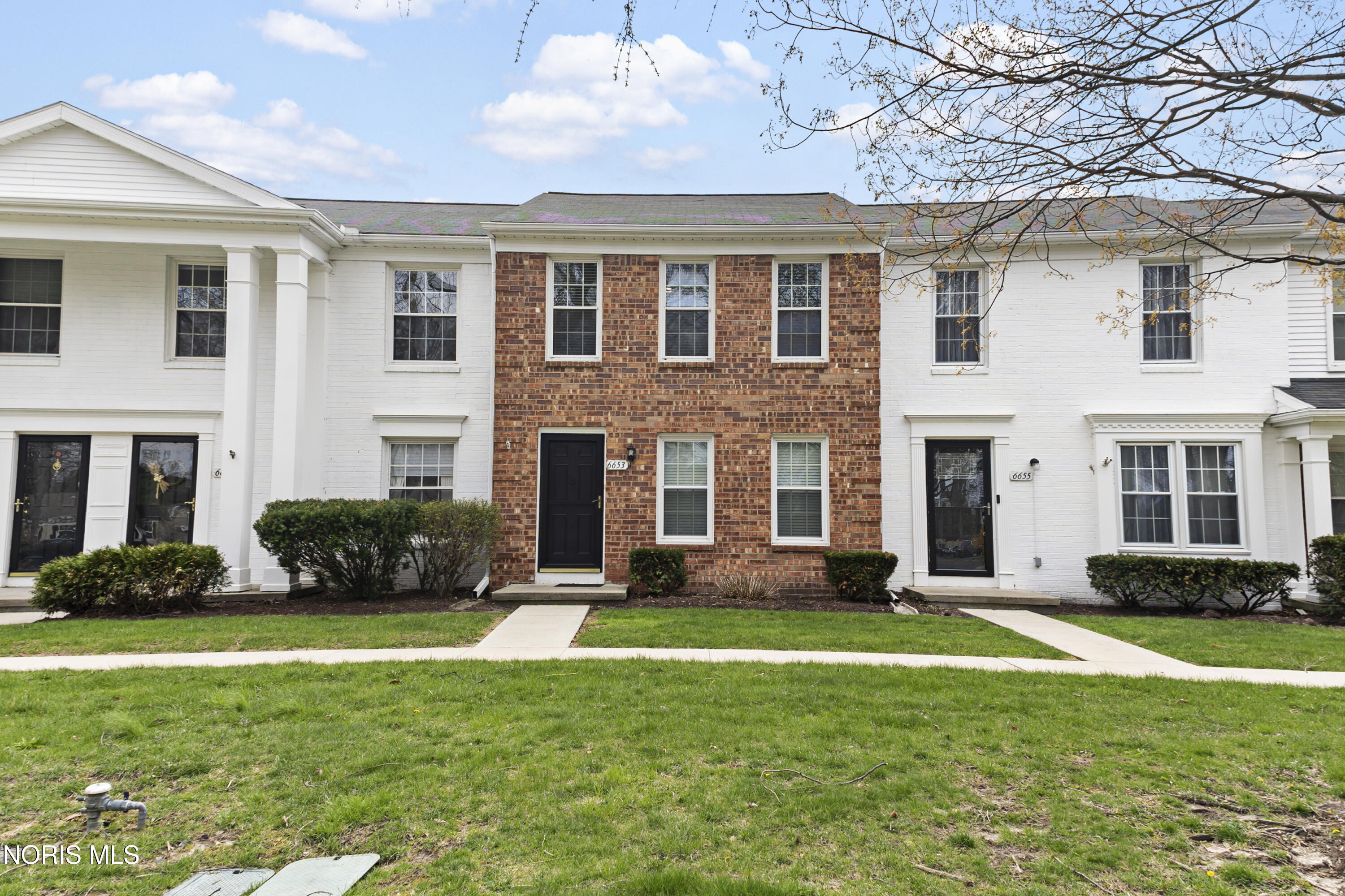 6653 Garden Road