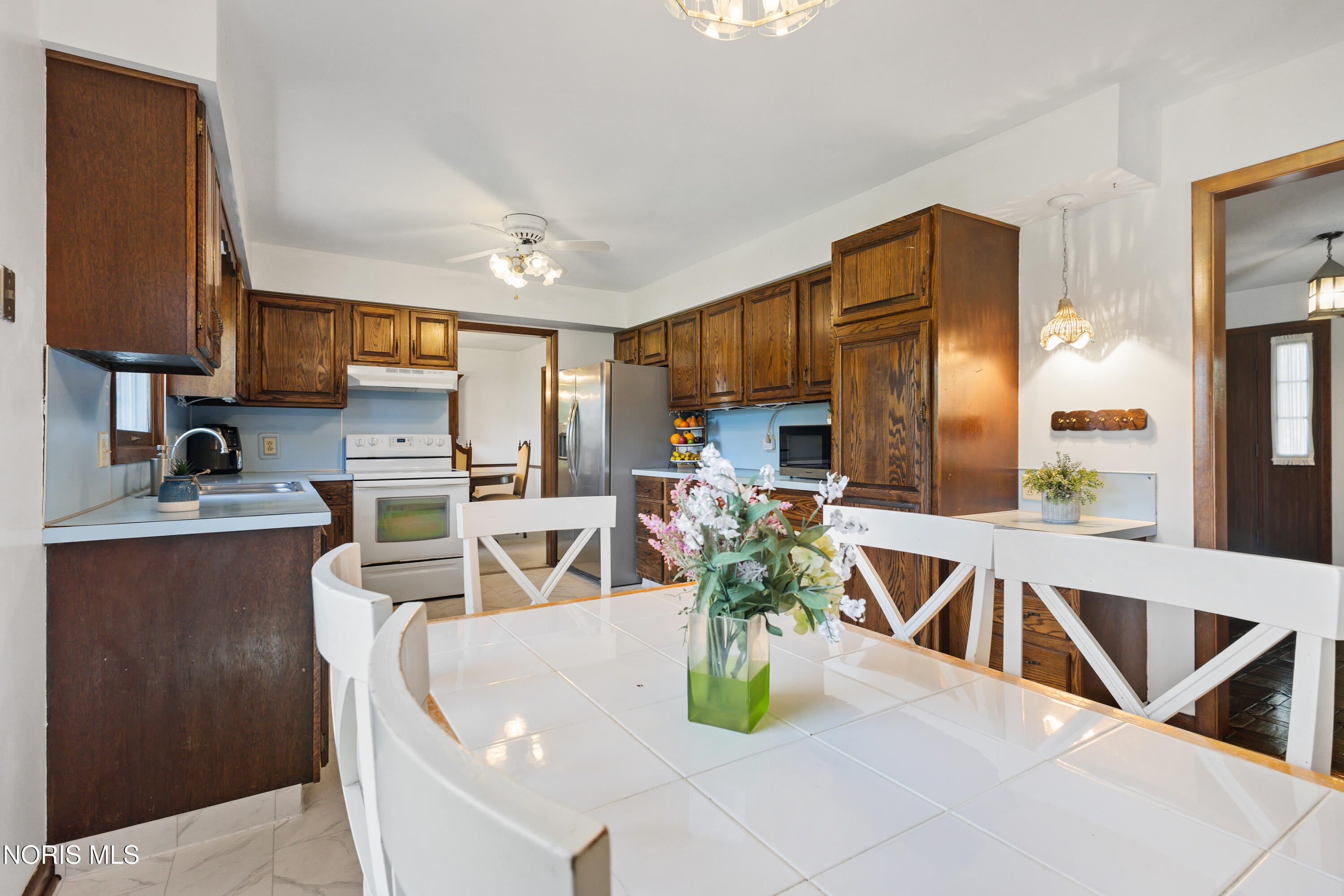 6537 Antoinette Lane