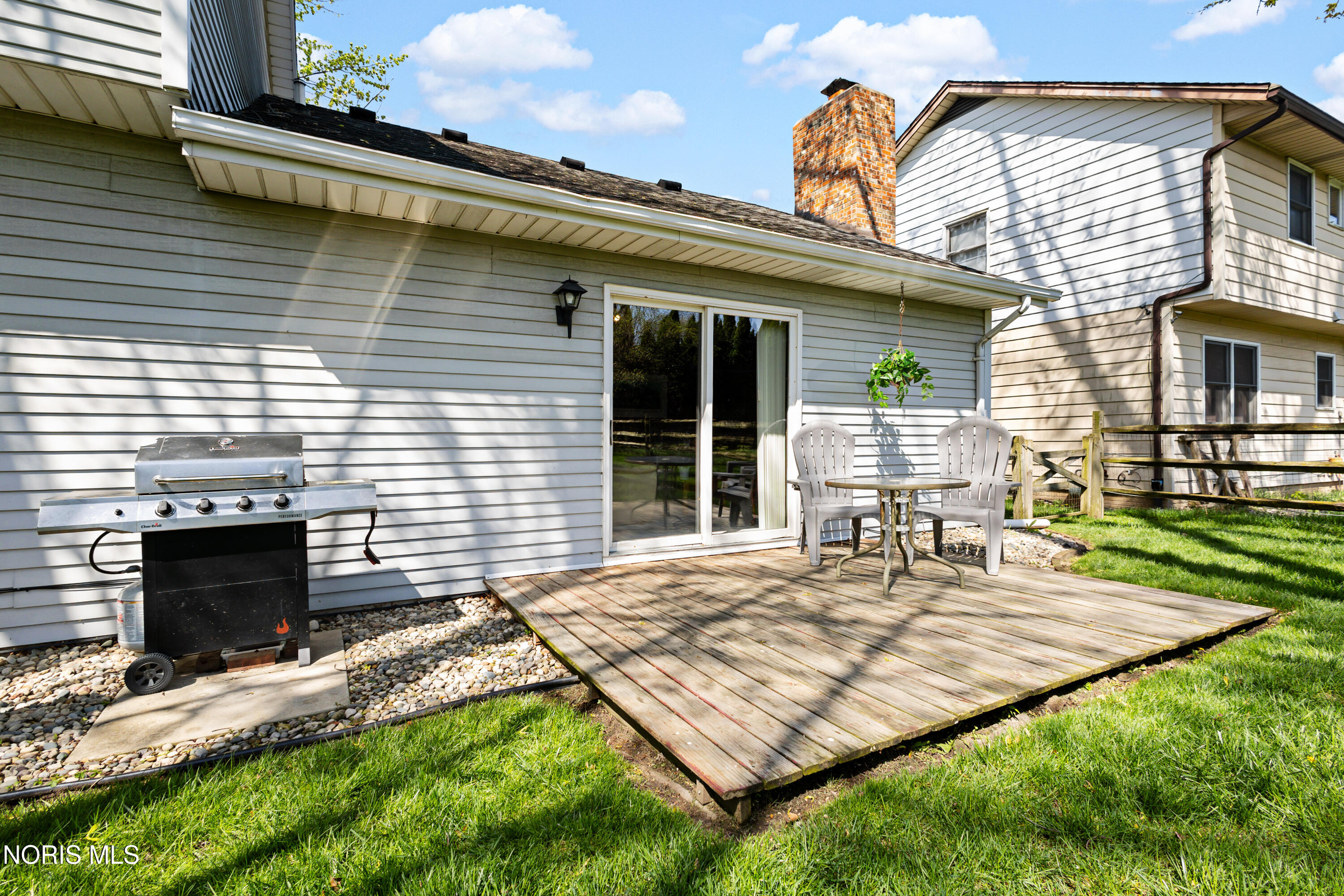 6537 Antoinette Lane
