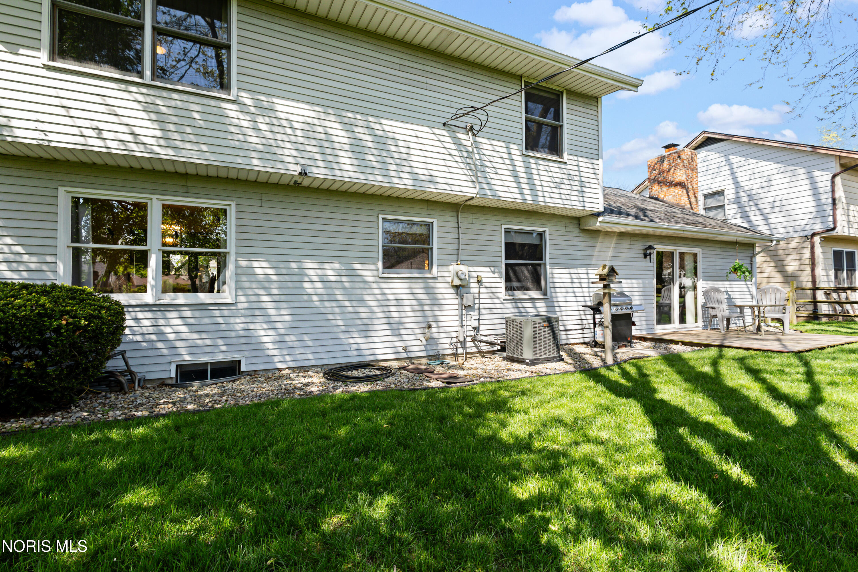 6537 Antoinette Lane