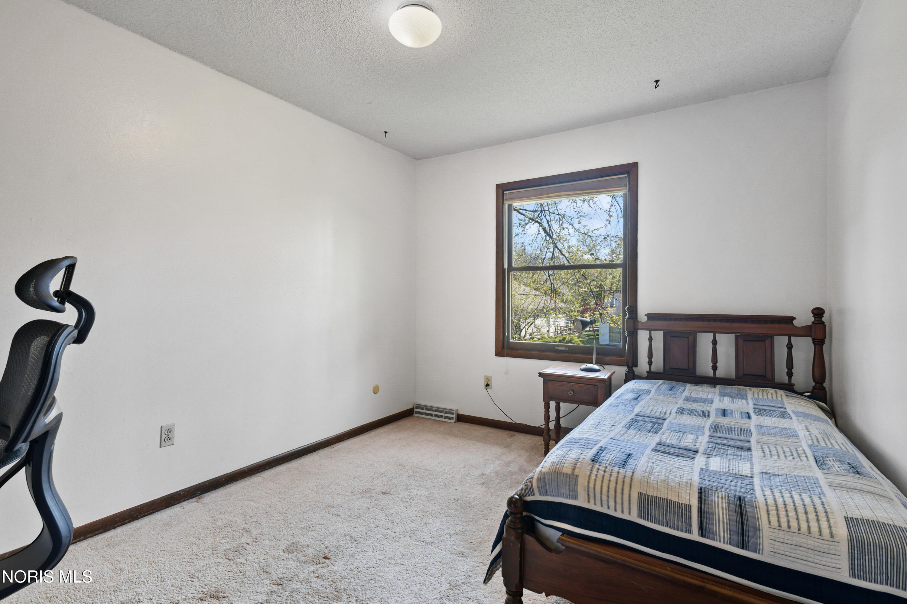 6537 Antoinette Lane