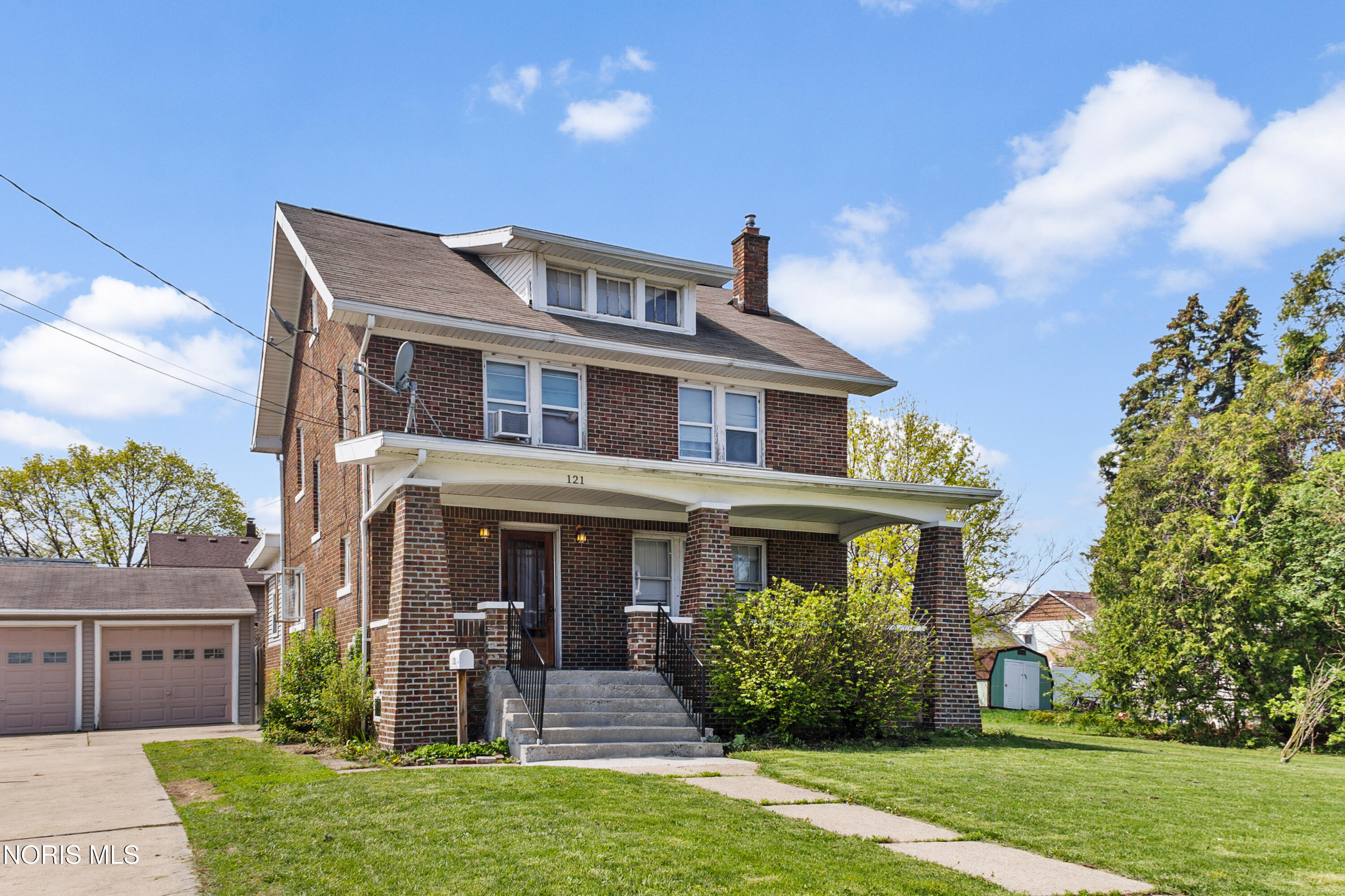 121 Bacon Street