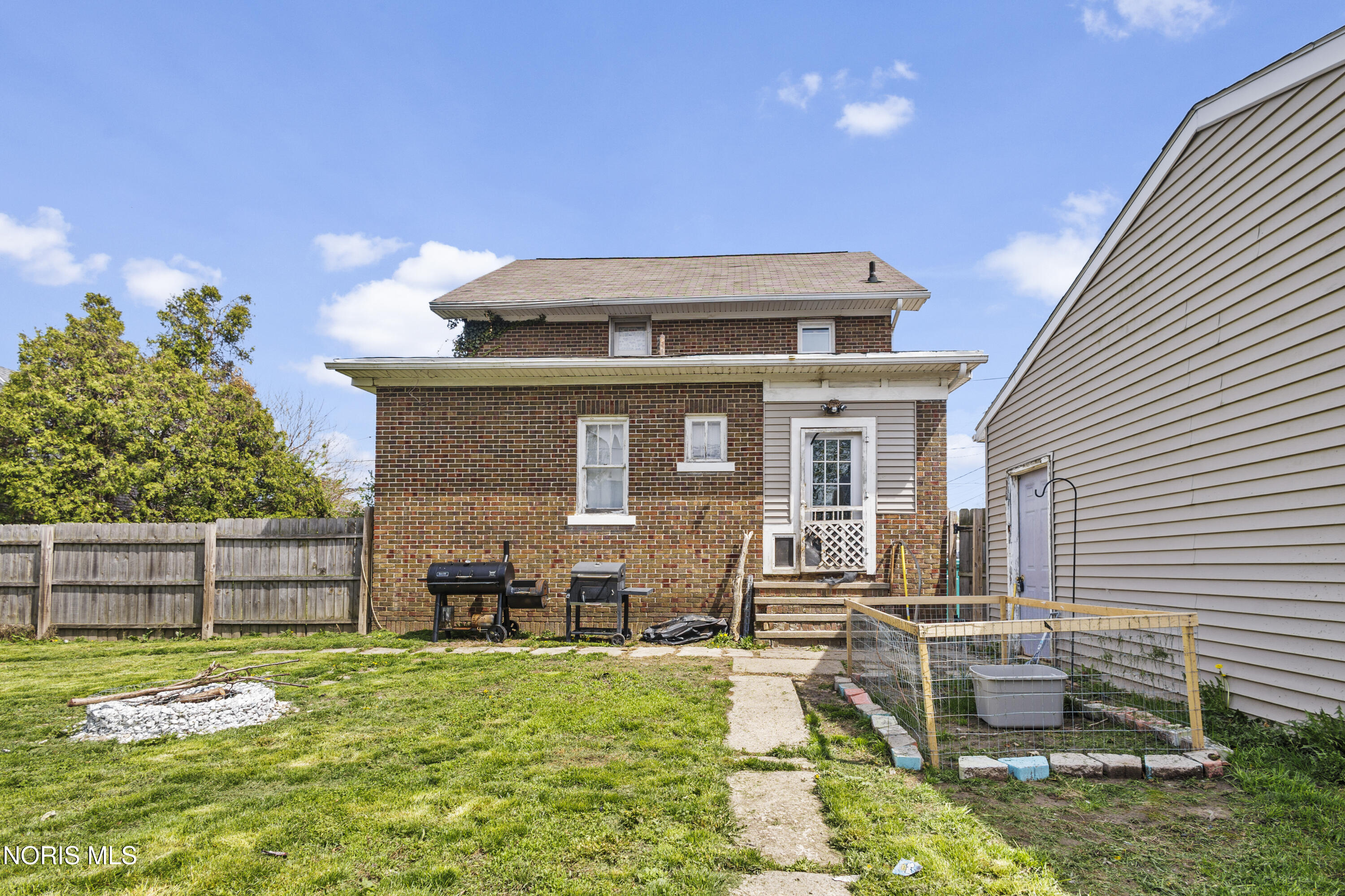 121 Bacon Street