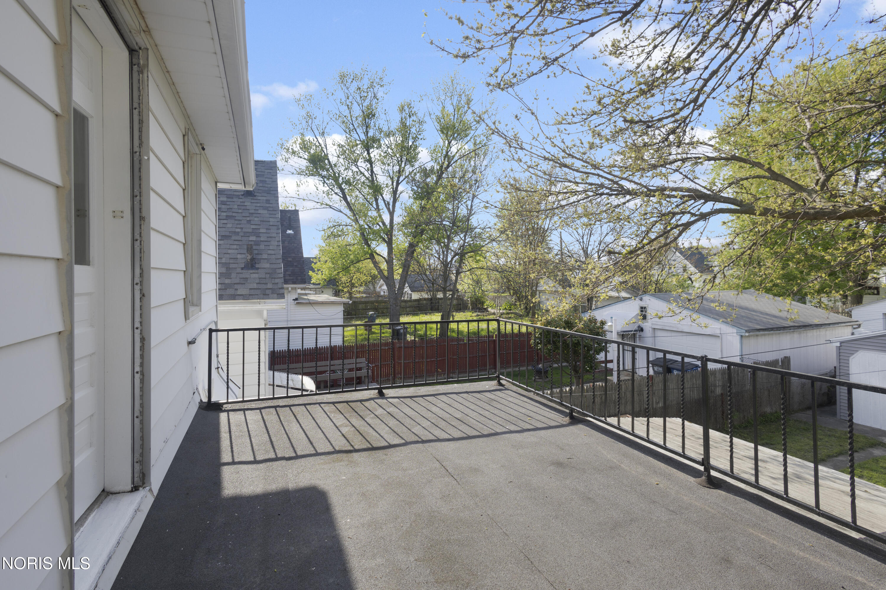 255 E Pearl Street