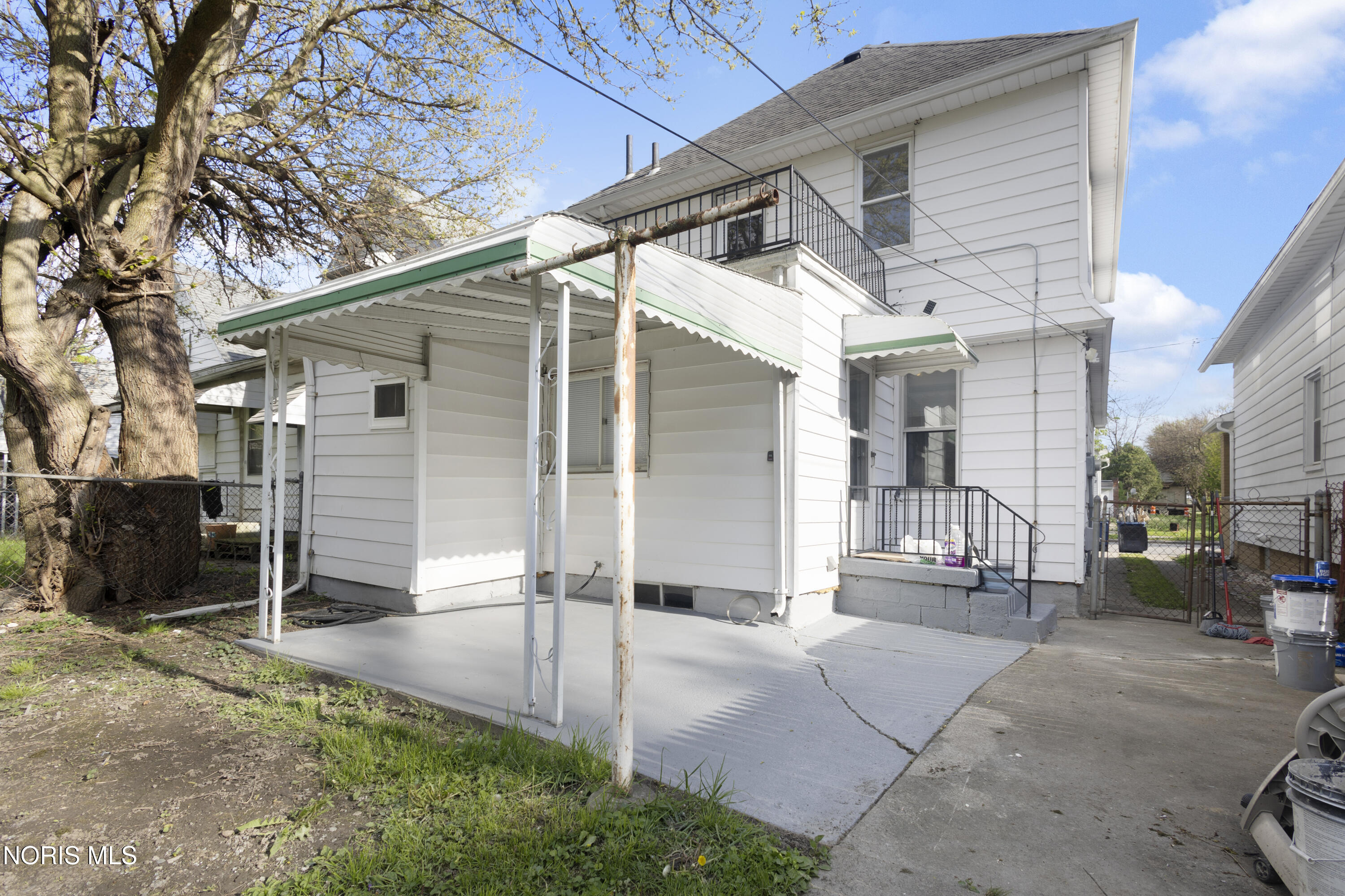 255 E Pearl Street