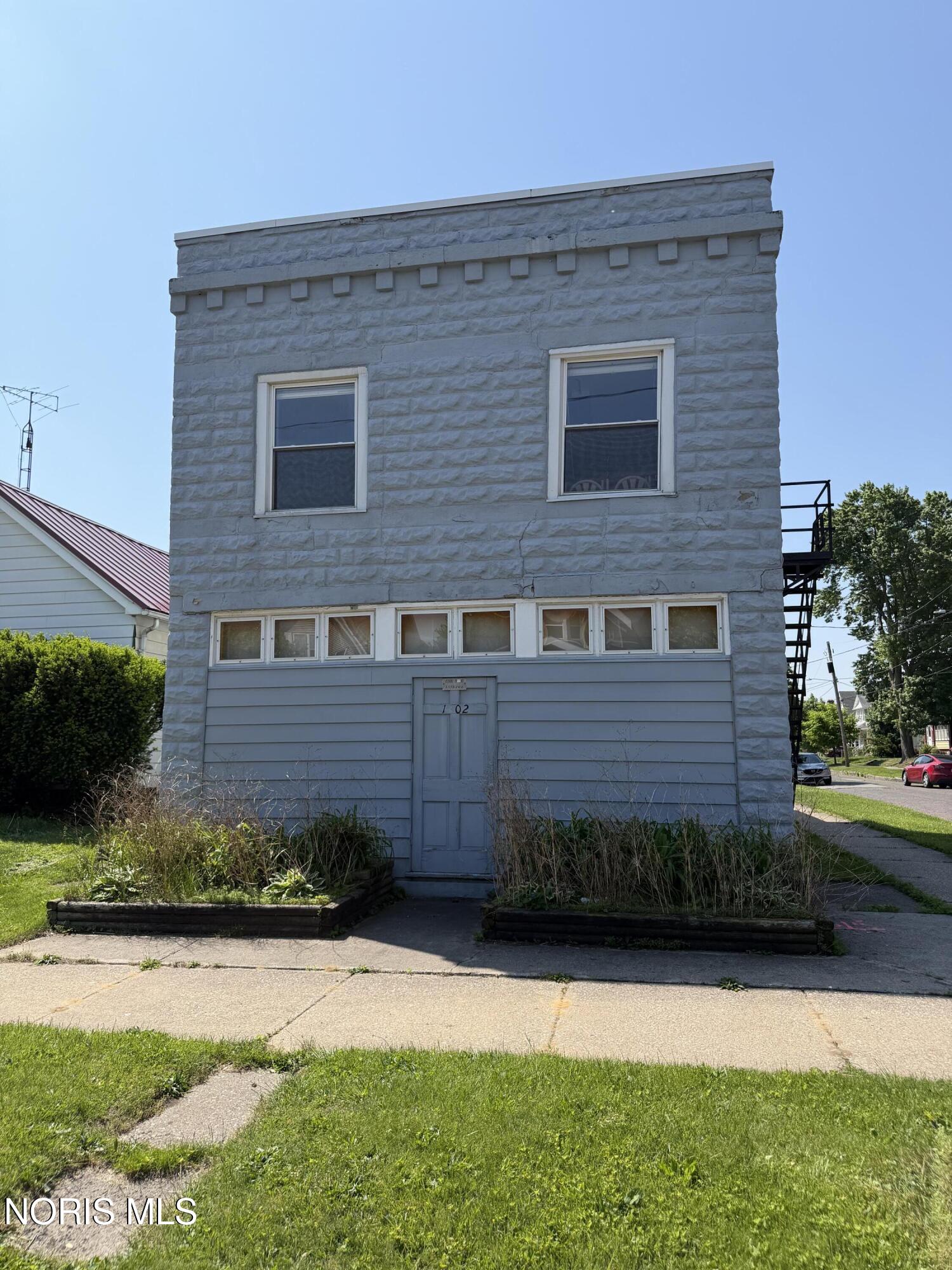 1302 Kelsey Avenue
