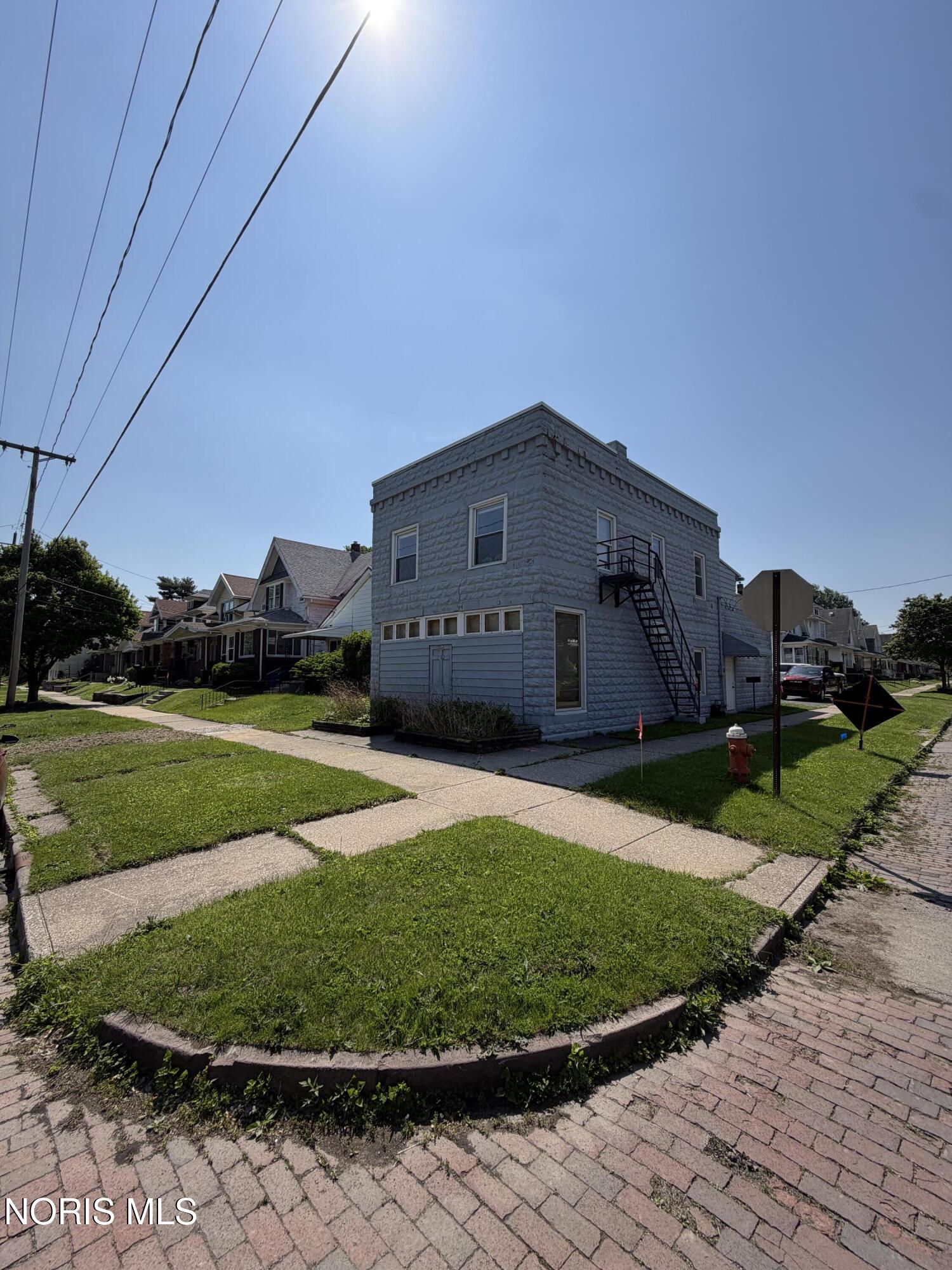 1302 Kelsey Avenue