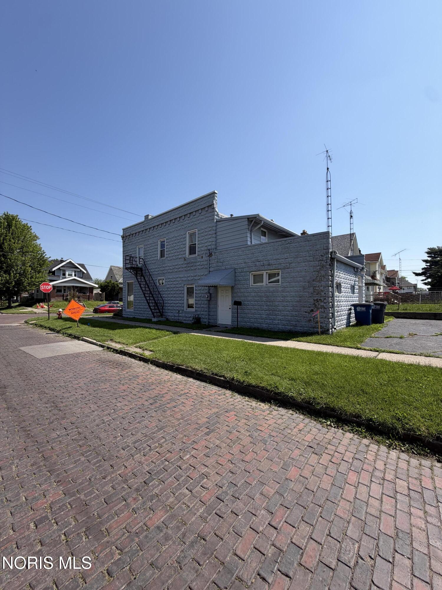 1302 Kelsey Avenue