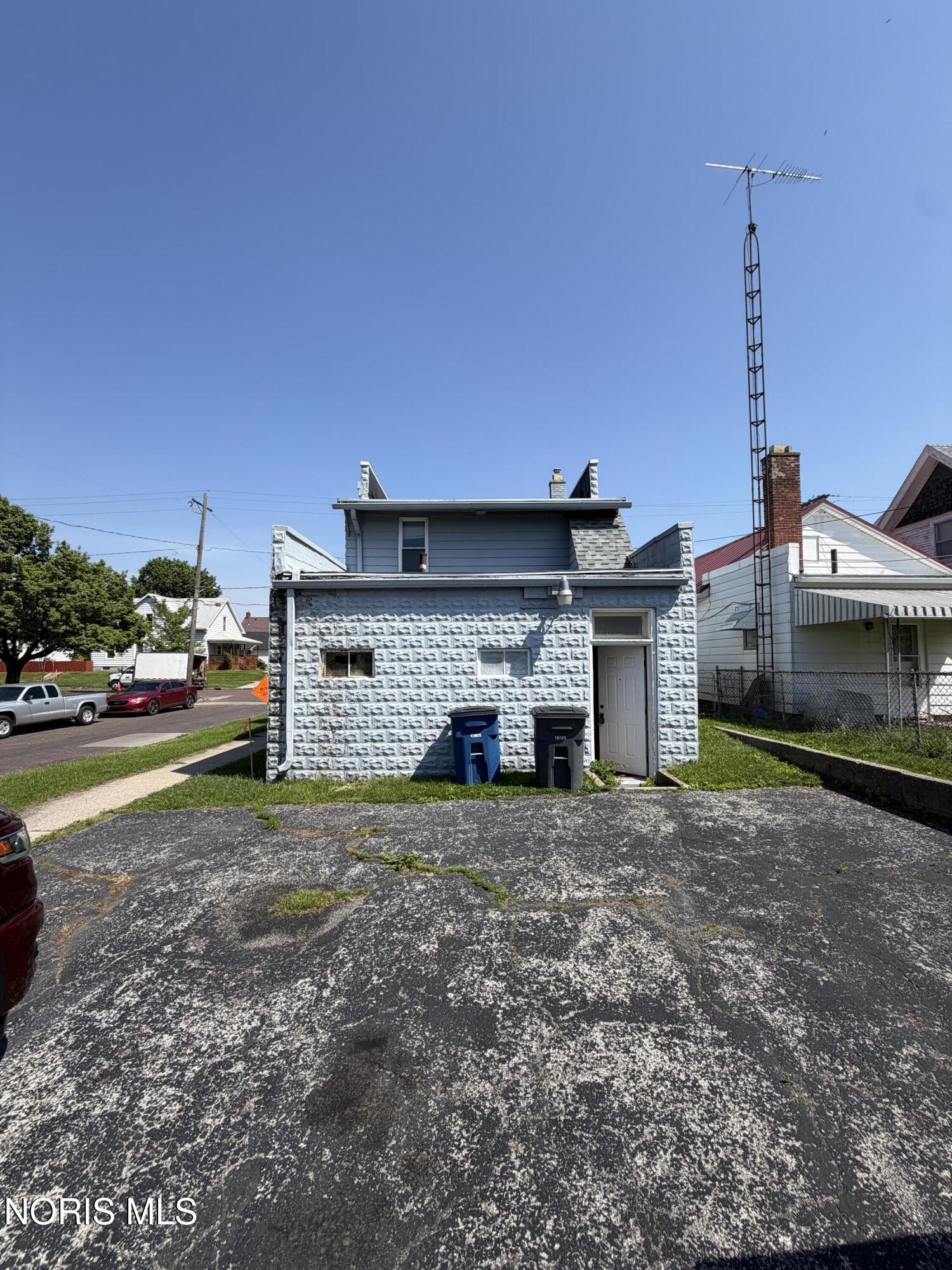 1302 Kelsey Avenue