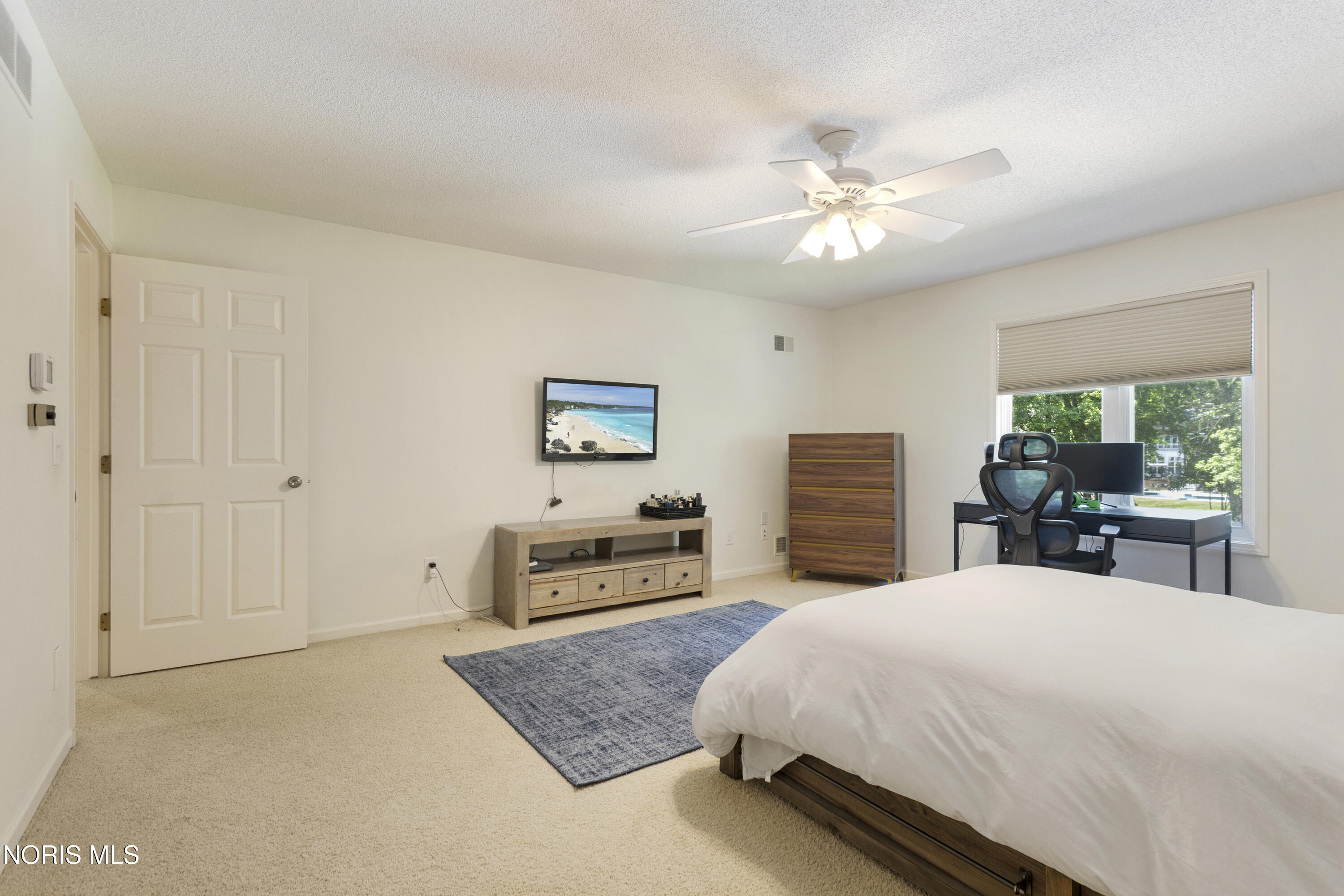 7559 Peachtree Lane