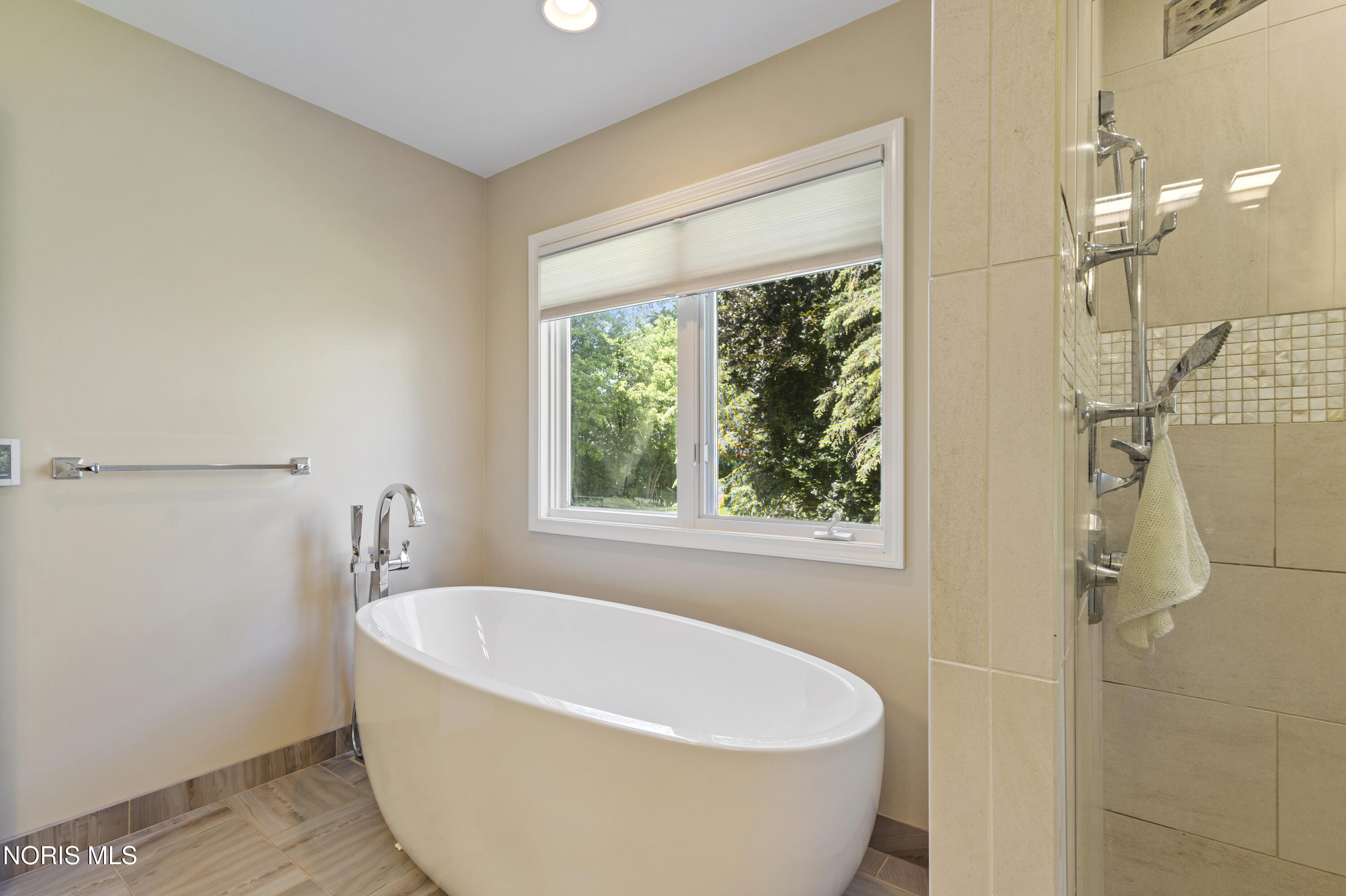 7559 Peachtree Lane