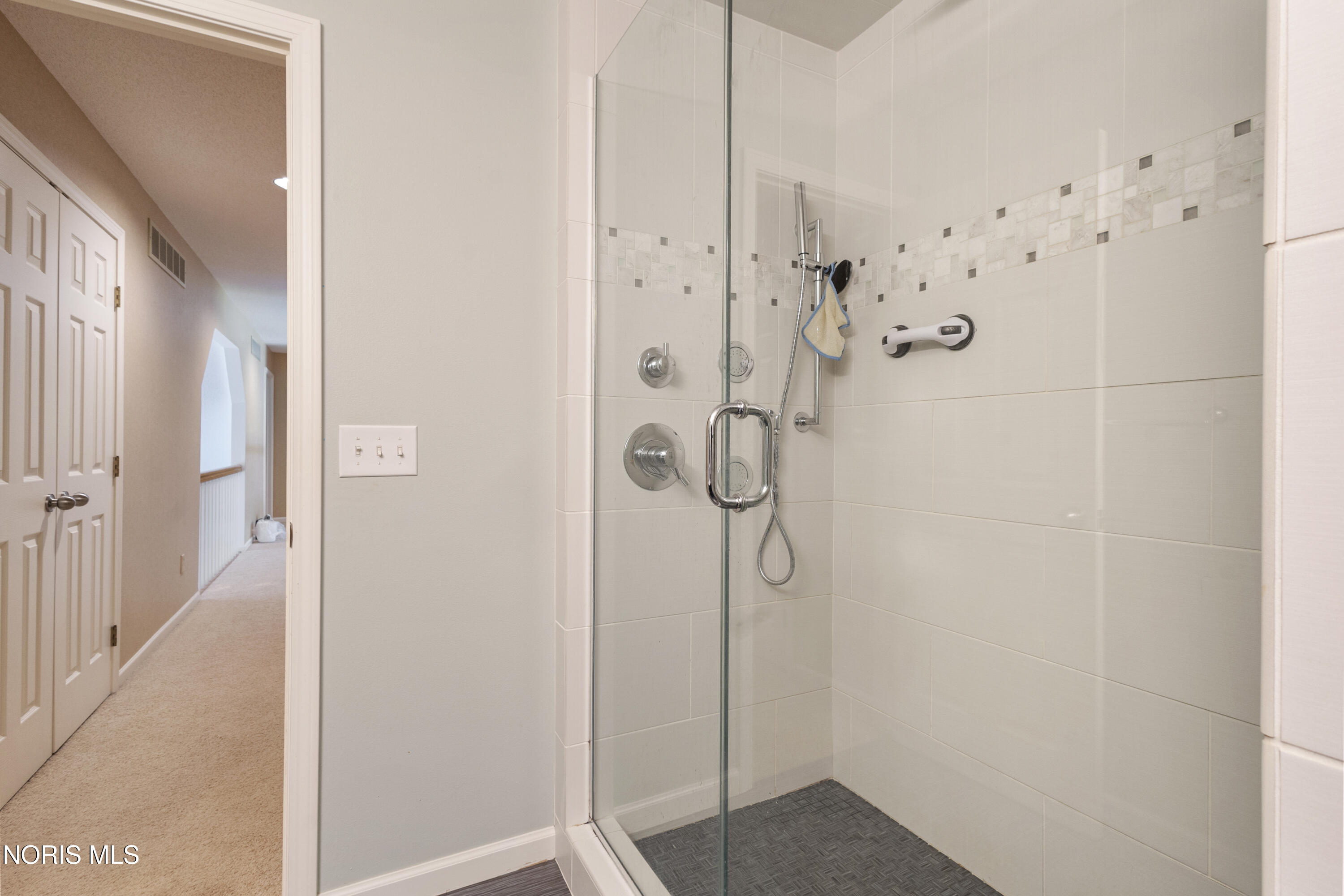 7559 Peachtree Lane