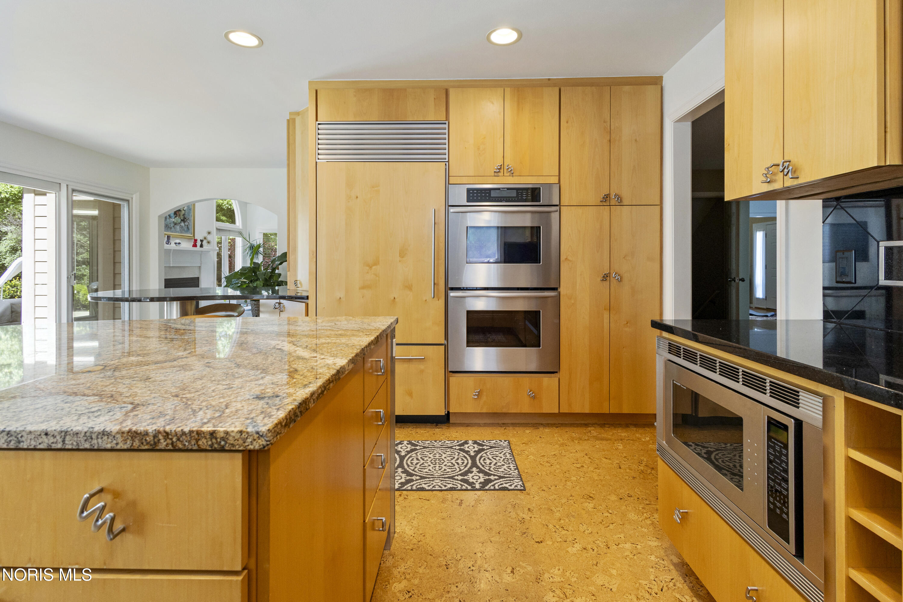 7559 Peachtree Lane