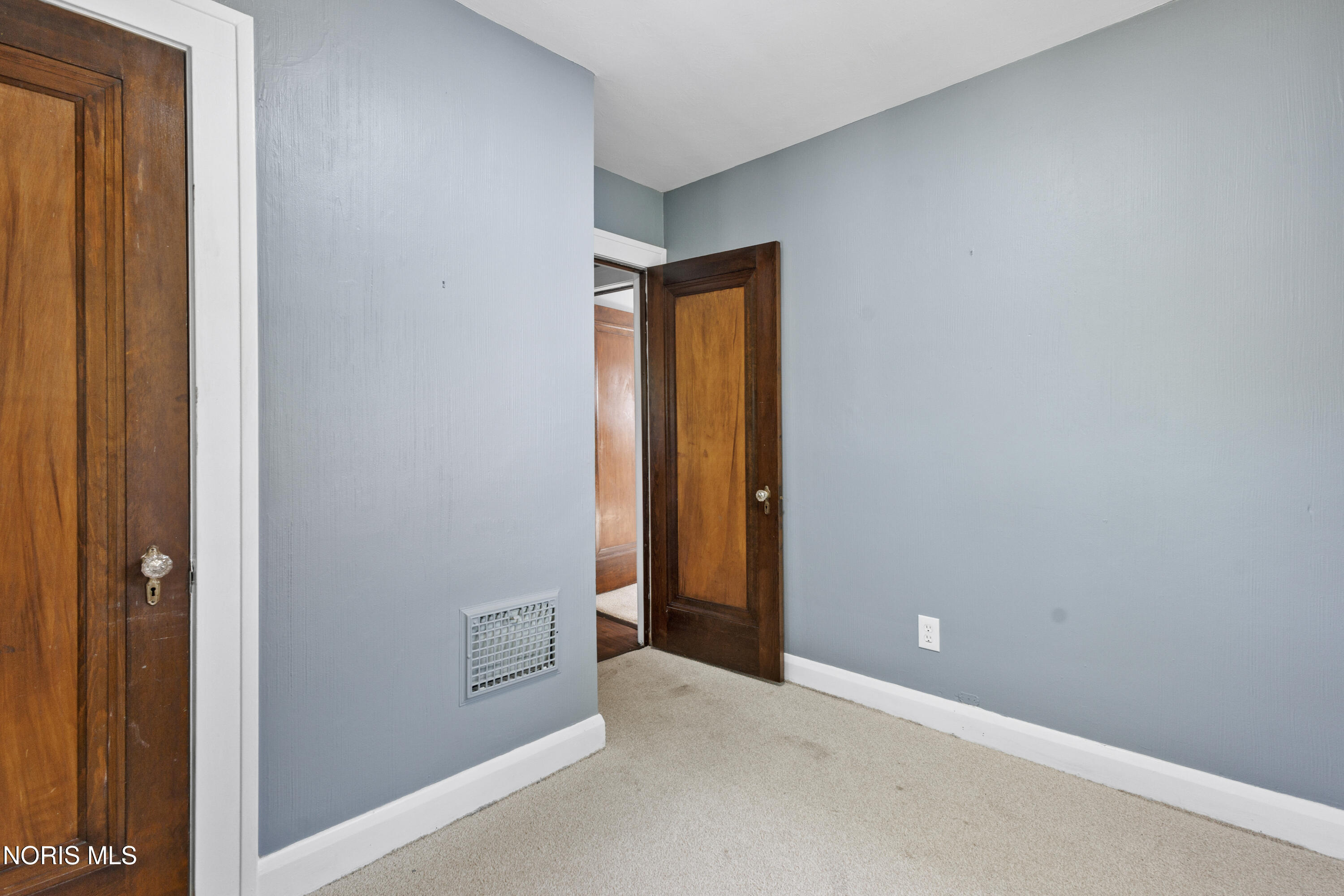 2817 Algonquin Parkway