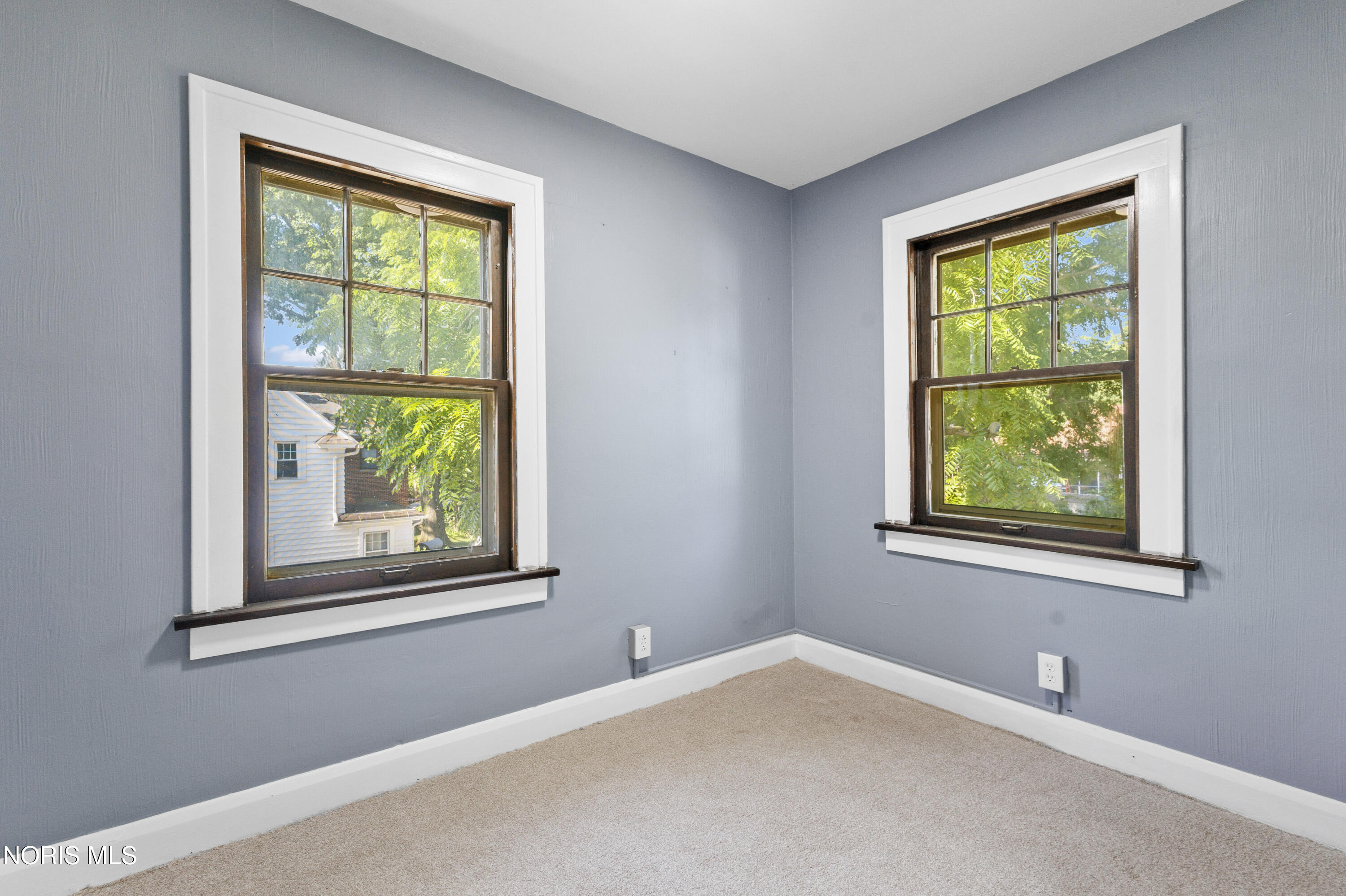 2817 Algonquin Parkway