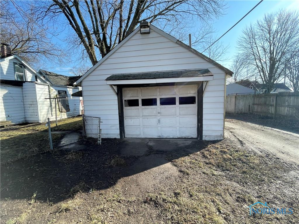 128 & 126 E Plumer Street