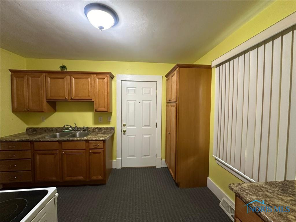 752 Dover Place